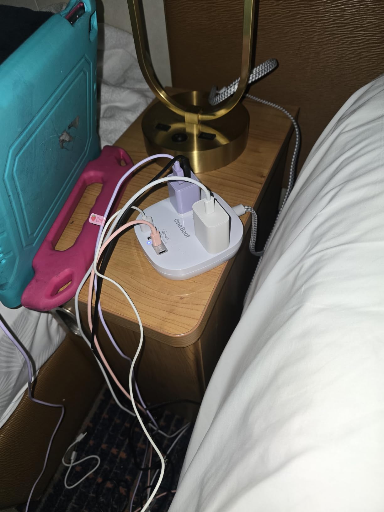 Flat Plug Power Strip, 6ft Ultra Flat Extension Cord - 3 Outlets 4 USB Ports (2 USB C) 22.5W/4.5A Desktop Charging Station, Power Strip No Surge Protection for Cruise Ship, Dorm Room Travel Essentials customer photo 1