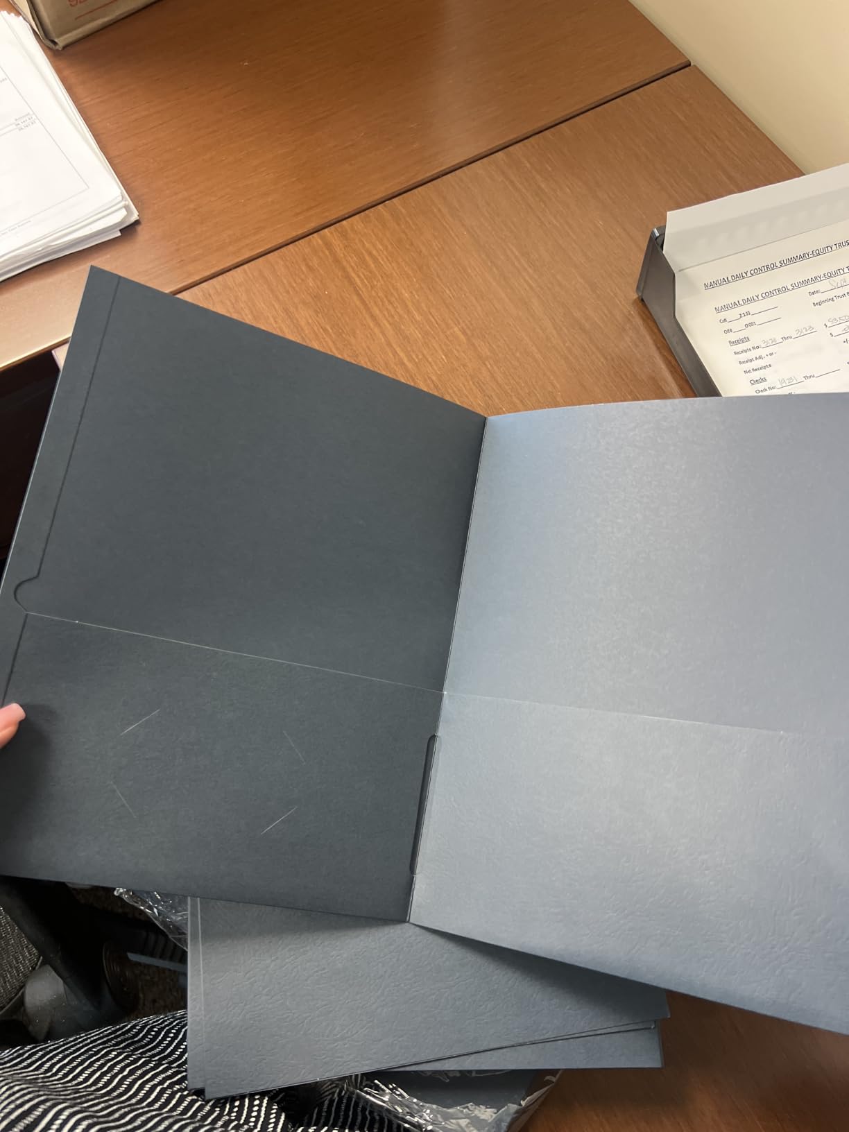 SUNEE Folders with Pockets (25 Pack, Assorted Colors), 2 Pocket Folders Fit Letter Size Paper, Paper File Folder for School Office Home Business customer photo 1