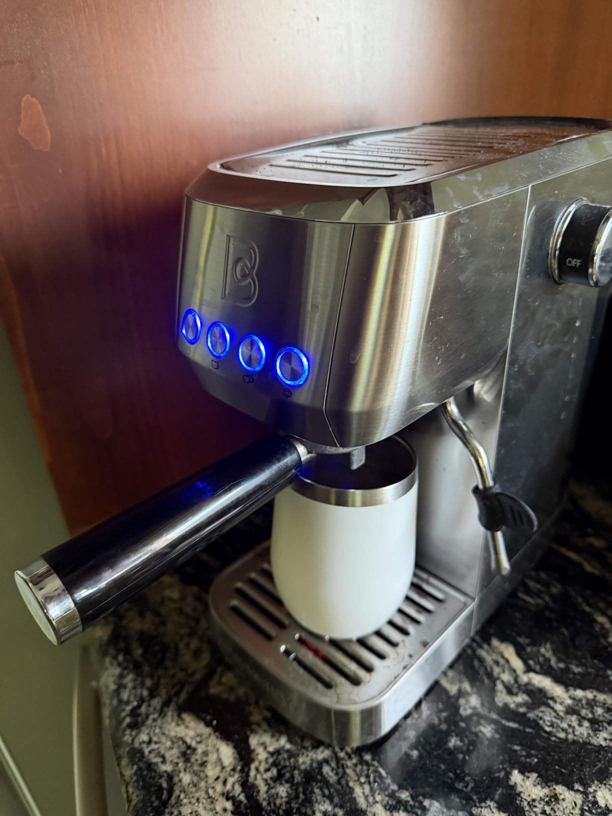 CASABREWS 3700 Essential Stainless Steel Espresso Machine with Steam Wand | 20-Bar Italian Pump, Powerful Steam Wand, 43.9oz Removable Water Tank, Compact Espresso Maker for Home, Cappuccino & Latte customer photo 2