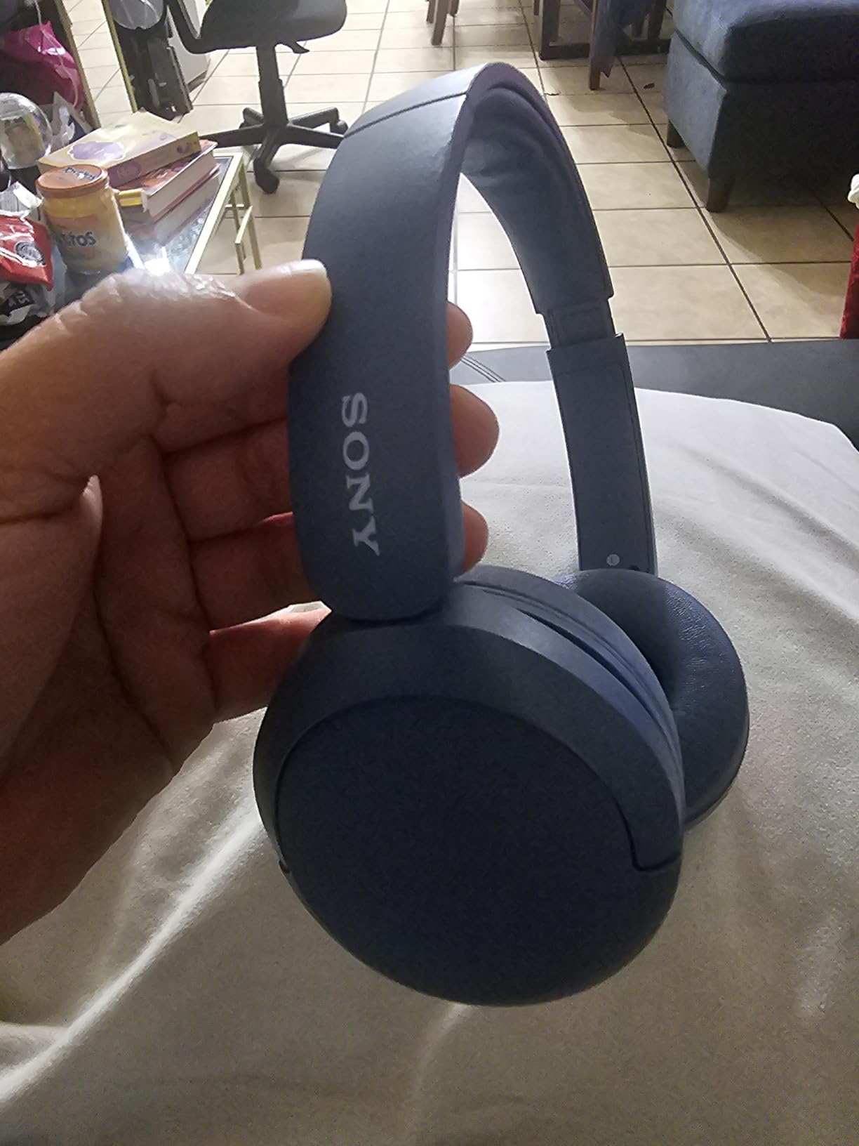 Sony WH-CH520 Wireless Bluetooth Headphones, Up to 50 Hours Battery Life with Quick Charge Function, On-Ear Model, Lightweight Design customer photo 1