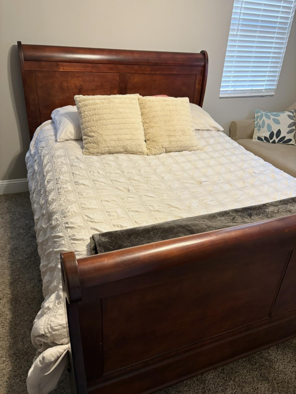 Bedsure White Twin XL Comforter Sets - 5 Piece Seersucker Twin XL Bed in a Bag, Lightweight Soft White Comforter Set for College Dorm (Comforters, Sheets, Pillowcases & Shams) customer photo 2