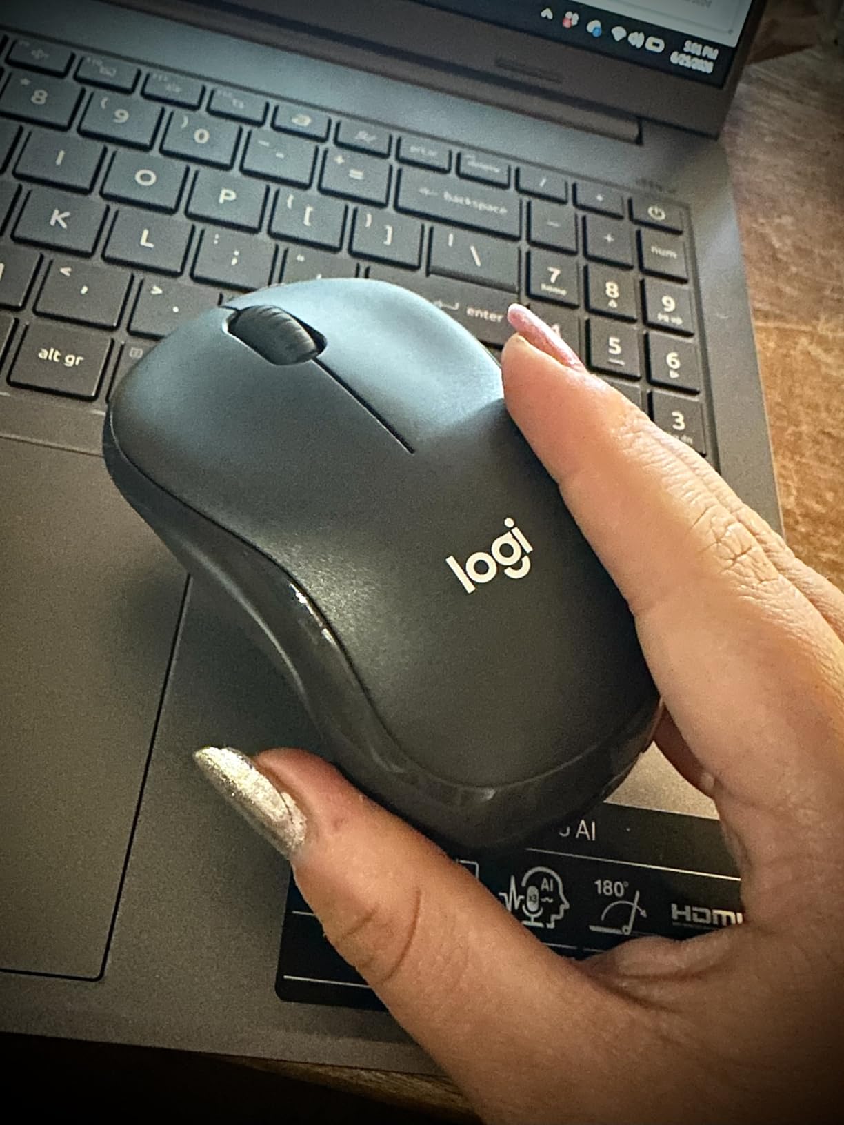 Logitech M240 Compact Silent Bluetooth Wireless Mouse - Graphite | Bluetooth connectivity, no USB receiver, quiet clicks, 3 non-customizable buttons, 18-month battery life, PC Mac compatible customer photo 2