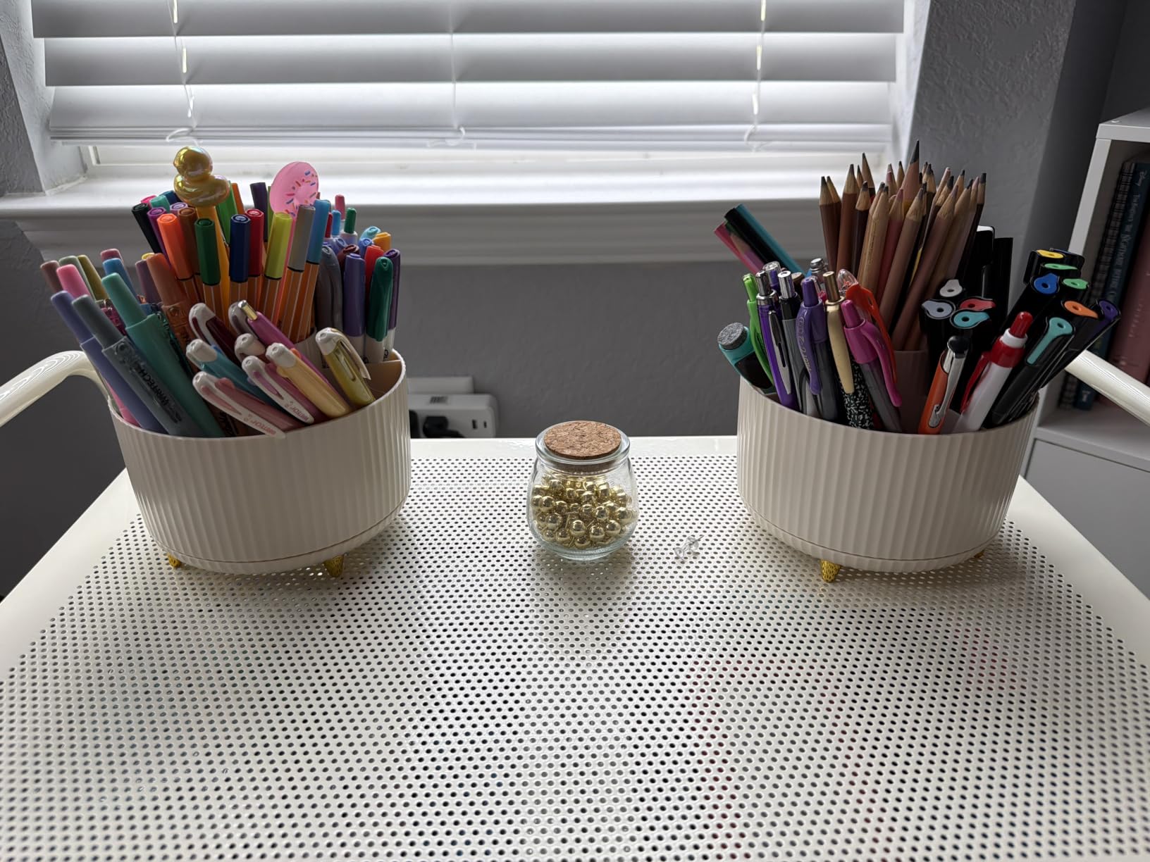 Marbrasse Desk Organizer, 360-Degree Rotating Pen Holder with 5 Compartments customer photo 1