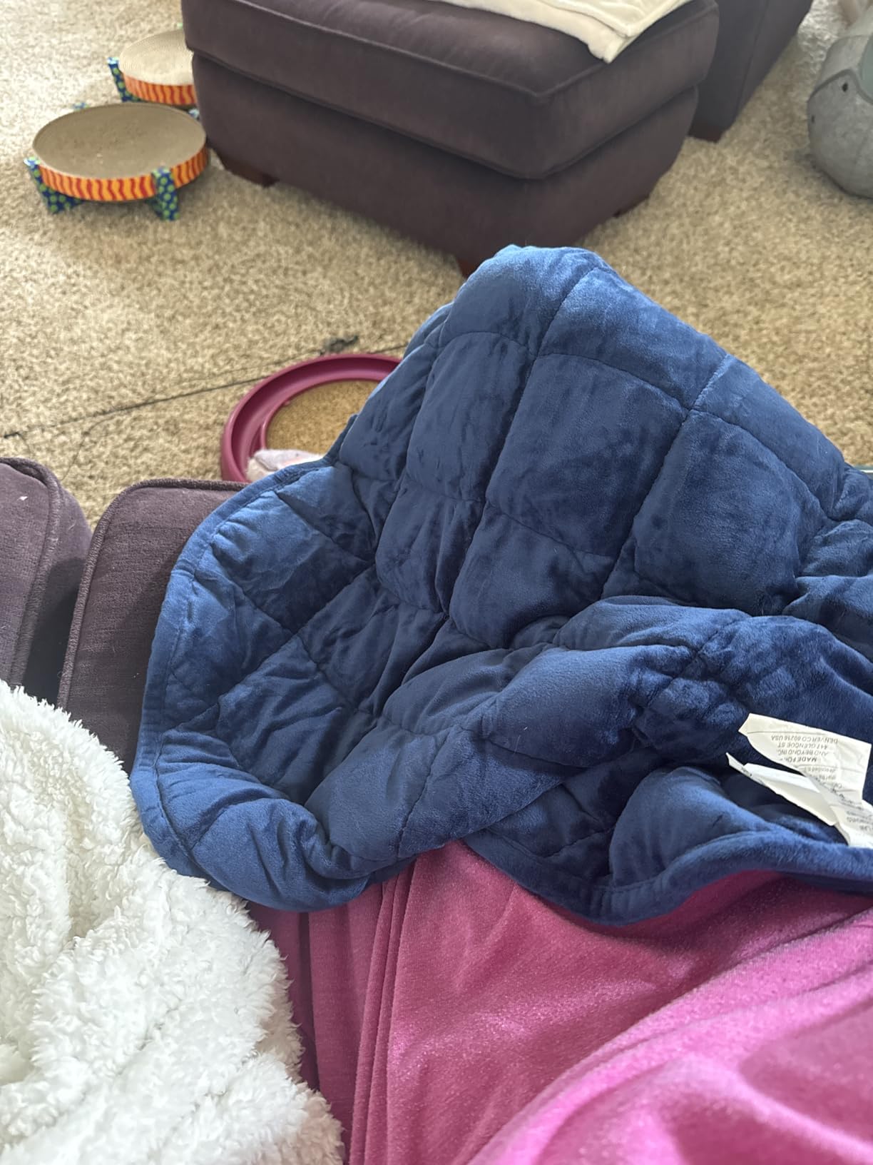 Sivio Weighted Lap Blanket for Sleeping, 2lbs 20 x 30 inches | Cooling Soft Minky; Breathable; Calm and Nap; Filled With Glass Bead; Small Weighted Lap Pad for School and Home; Grey customer photo 1