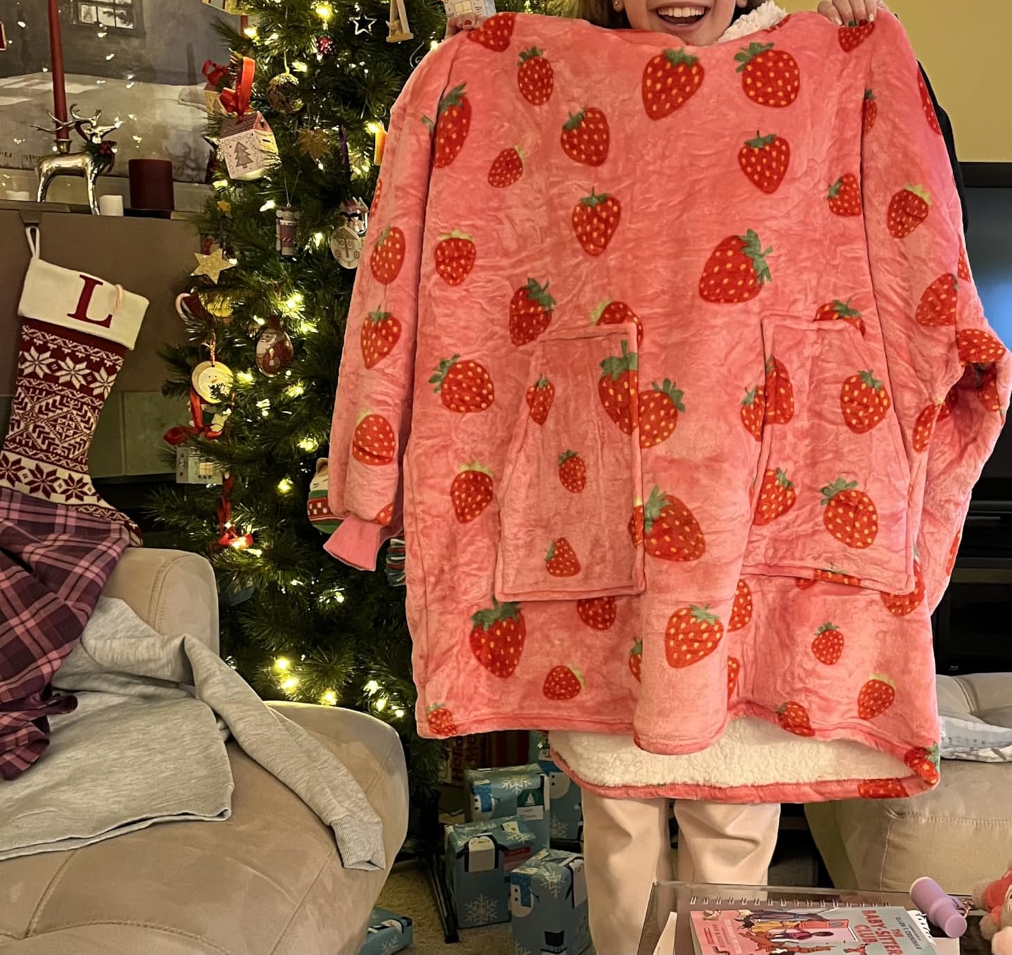 Aemicion Wearable Blanket Hoodie for Women, Strawberry Sweatshirt Blanket Cozy Oversized customer photo 1
