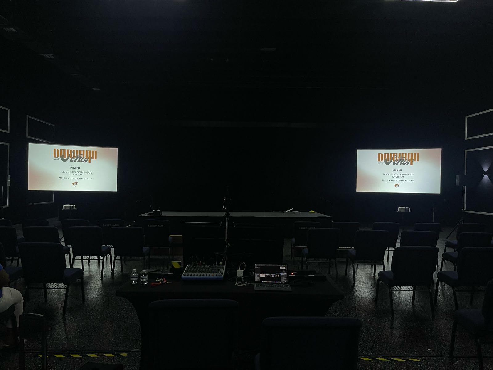 ViewSonic LS740HD 1080P Laser Projector, 5500 Lumens, Full HD Home Theater | Classroom, Auditorium, Ceiling Mount, 360 Projection, Quick Setup customer photo 1