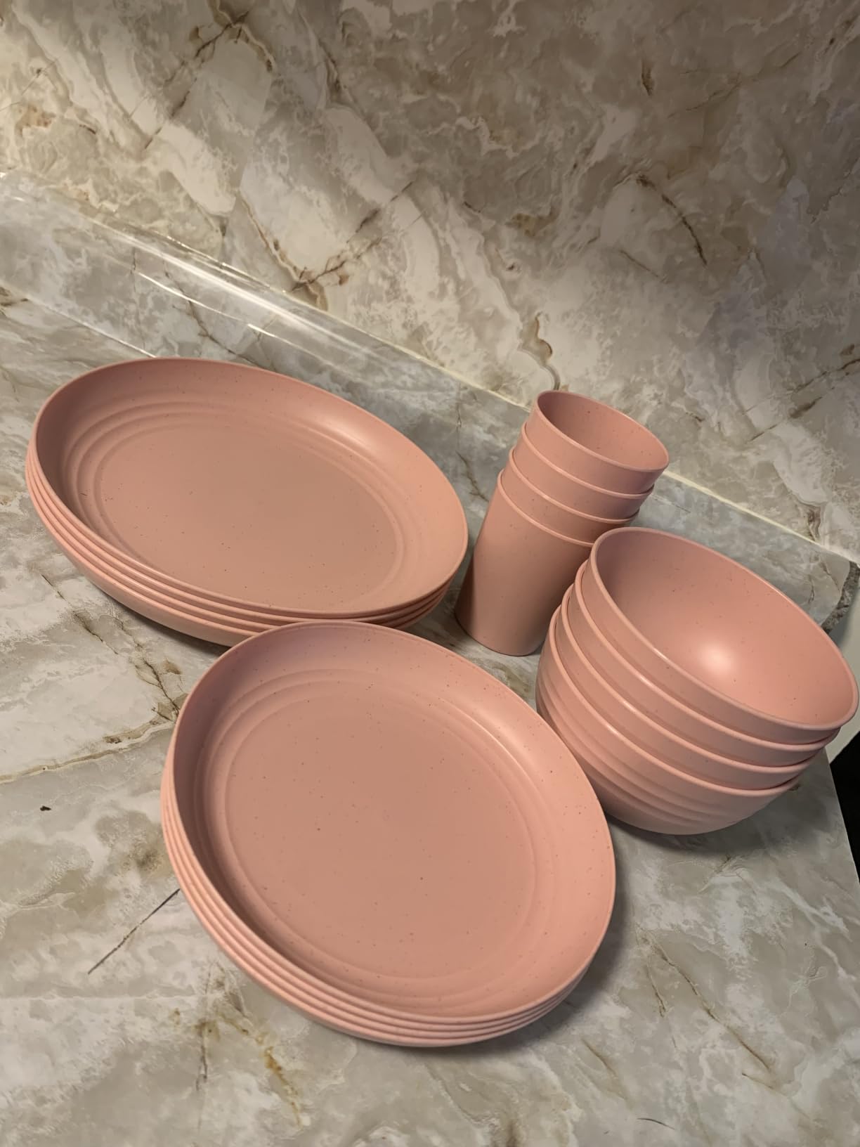 Rubtlamp Wheat Straw Dinnerware Sets, 16PCS Plastic Dinnerware Set for 4, Wheat Straw Plates and Bowls Sets, Unbreakable Dinnerware Plastic Microwave Safe Dishes Set for Kitchen & Camping customer photo 1