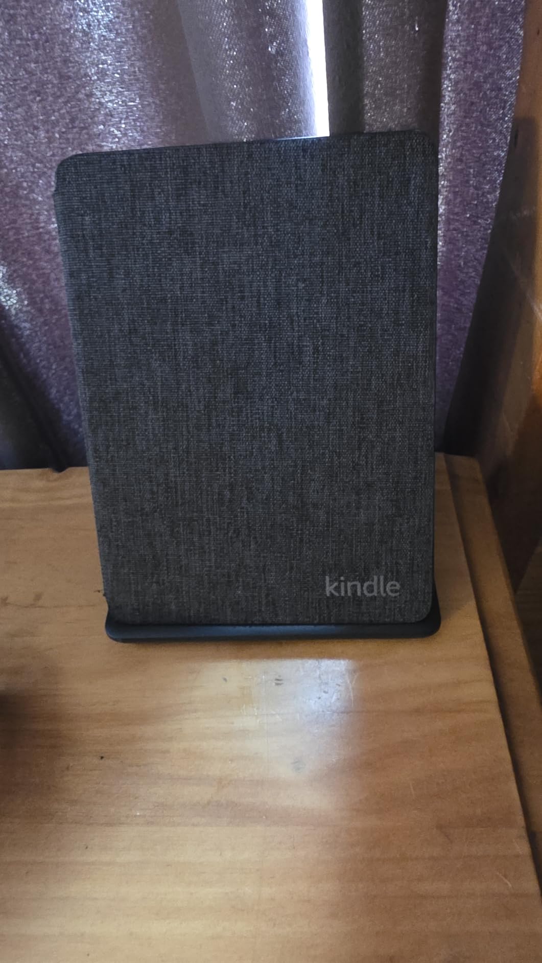Amazon Kindle Paperwhite and Kindle Colorsoft Case, Lightweight and Water-Safe, Foldable Protective Cover - Fabric customer photo 2
