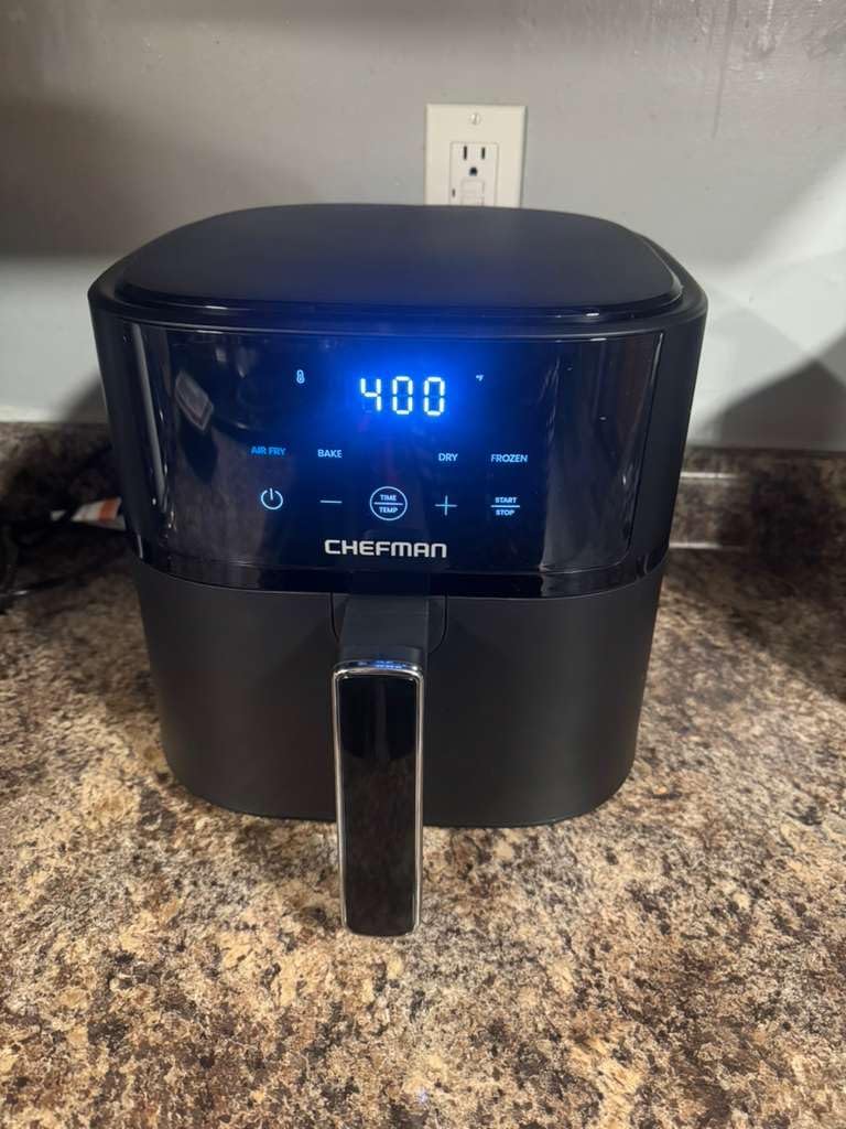 Chefman Air Fryer - 6 QT Compact Airfryer for Quick & Easy Meals in Minutes, Features Hi-Fry Technology for Extra Crisp, Touchscreen Controls with 4 Presets, Nonstick & Dishwasher Safe Basket - Black customer photo 1