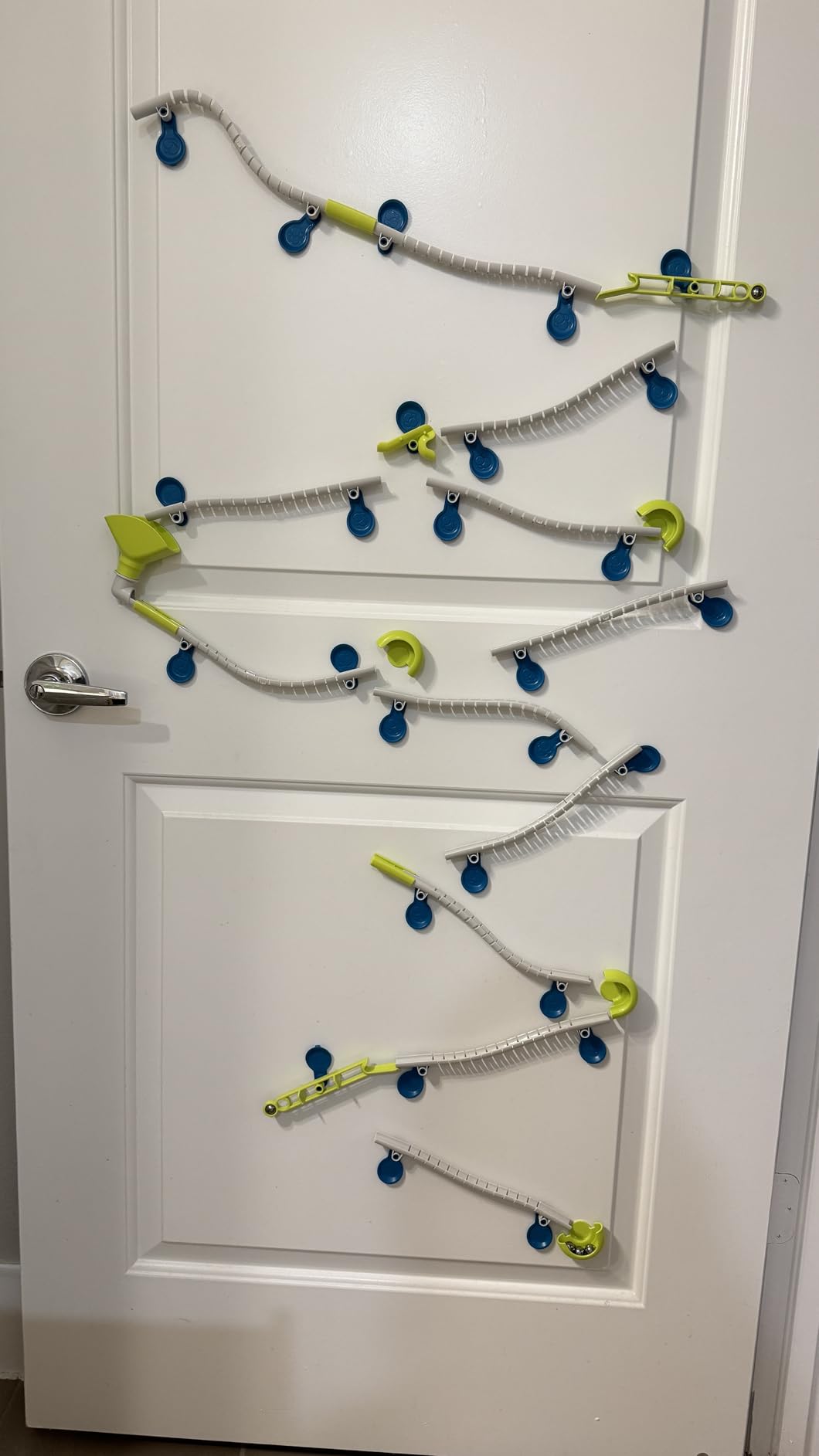 Thames & Kosmos Gecko Run Marble Run Starter Set - 63 Piece Vertical Marble Run, Toy of the Year Winner customer photo 2
