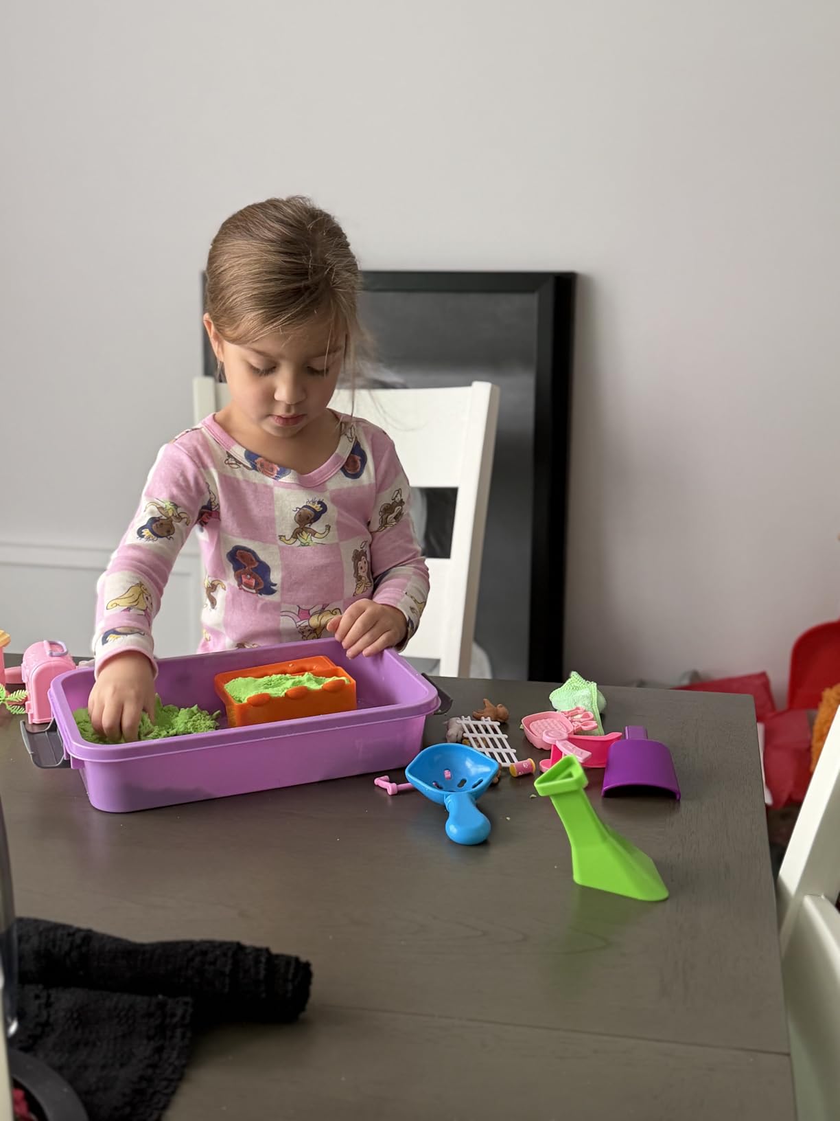 Carolart Pet Sensory Bin, Dog & Cat Sand Box Play Sand Kit, Sensory Toys | Sensory Sand Pet Care Play Set, Pretend Animal Toys, Sensory Kit Gift for Girls Boys, Interactive Sensory Play Ages 3+ customer photo 1