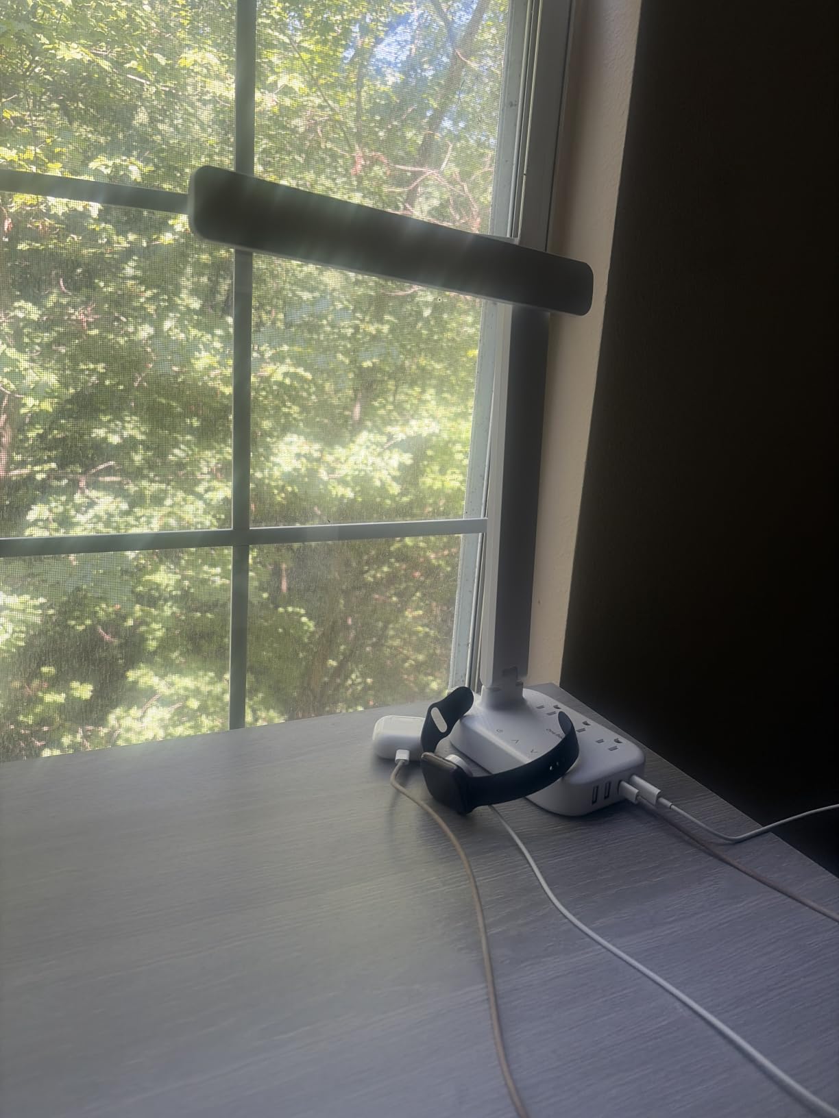 One Beat Small LED Desk Lamp Power Strip 5ft Extension Cord with 3 Outlets 4 USB Ports(2 USB C), 4 Modes, 5 Level Touch Lamp Study Reading Light, Home Office Bedroom College Dorm Room Essentials, White customer photo 1