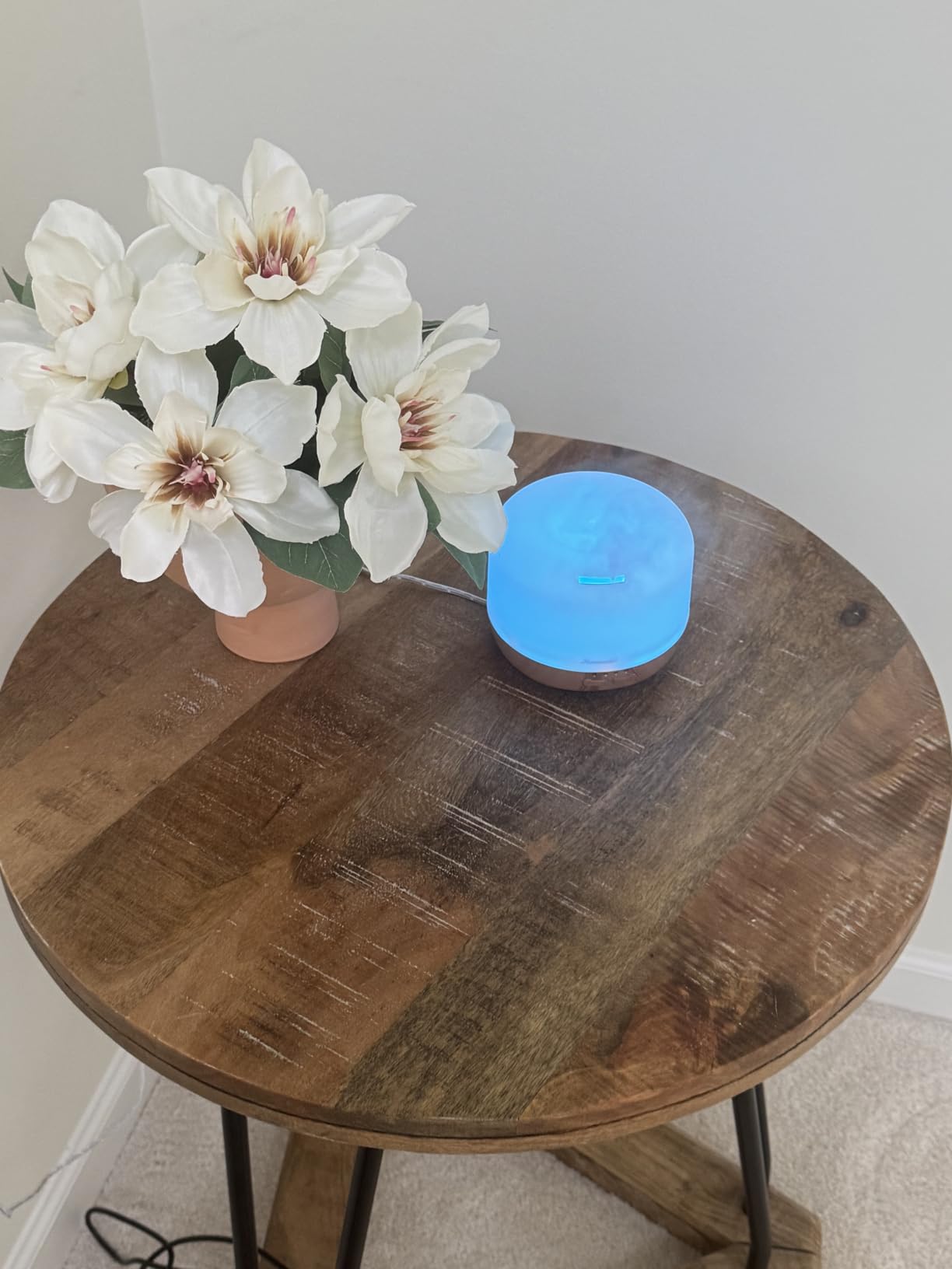Homeweeks Essential Oil Diffuser for Room Aromatherapy Scent Diffuser | Auto Off Ultrasonic Aroma Fragrance Diffuser for Bedroom Office, Remote Control, 7 Colors Light, Cool Mist, Timer 500 ML customer photo 1