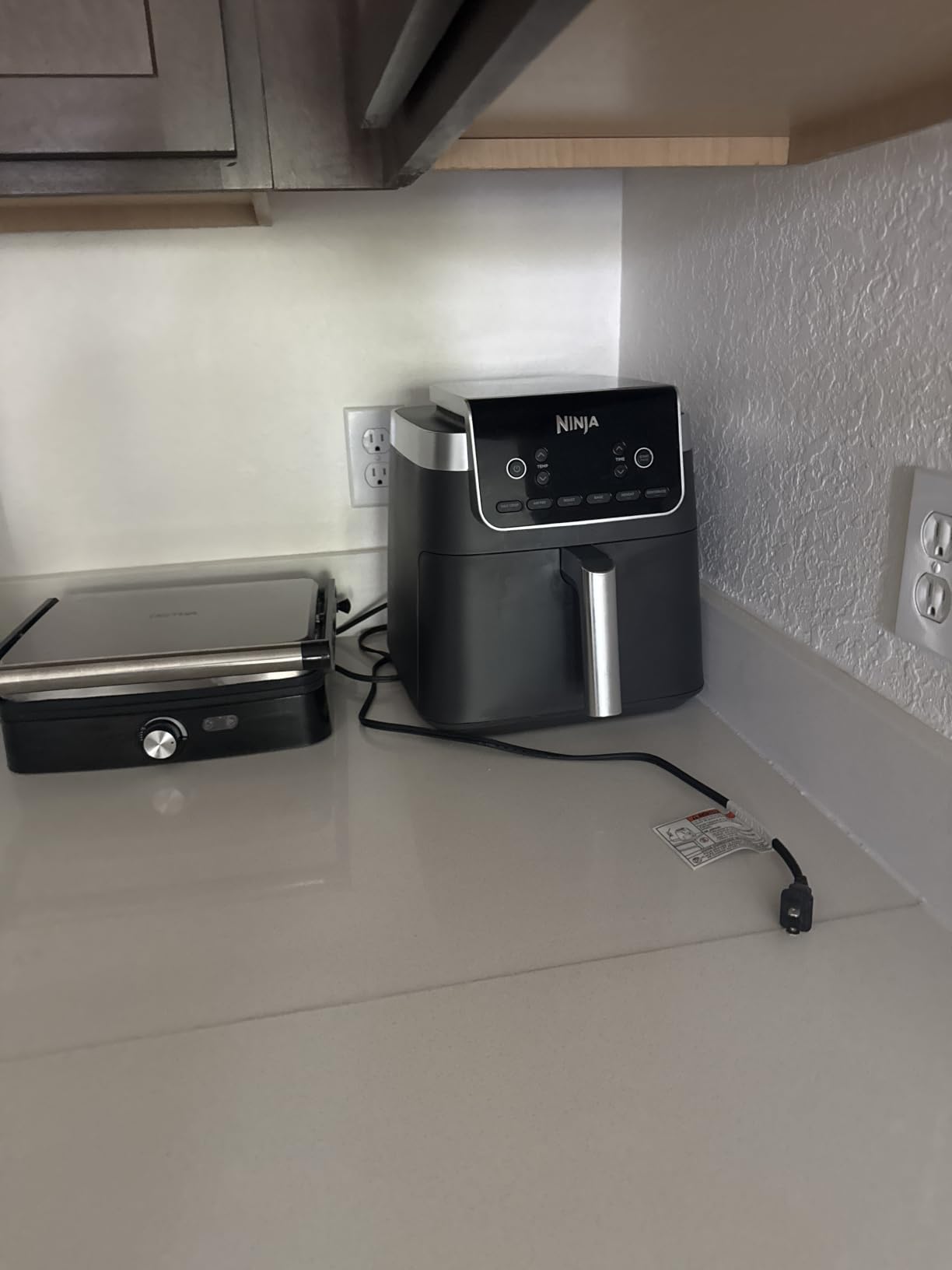 Ninja Air Fryer XL with MaxCrisp, 6.5 Qt, 6-in-1, Grey, AF181 | Max crisp, air fry, roast, bake, reheat, dehydrate, 1750W, 450F max, Fits 9 lbs wings customer photo 2