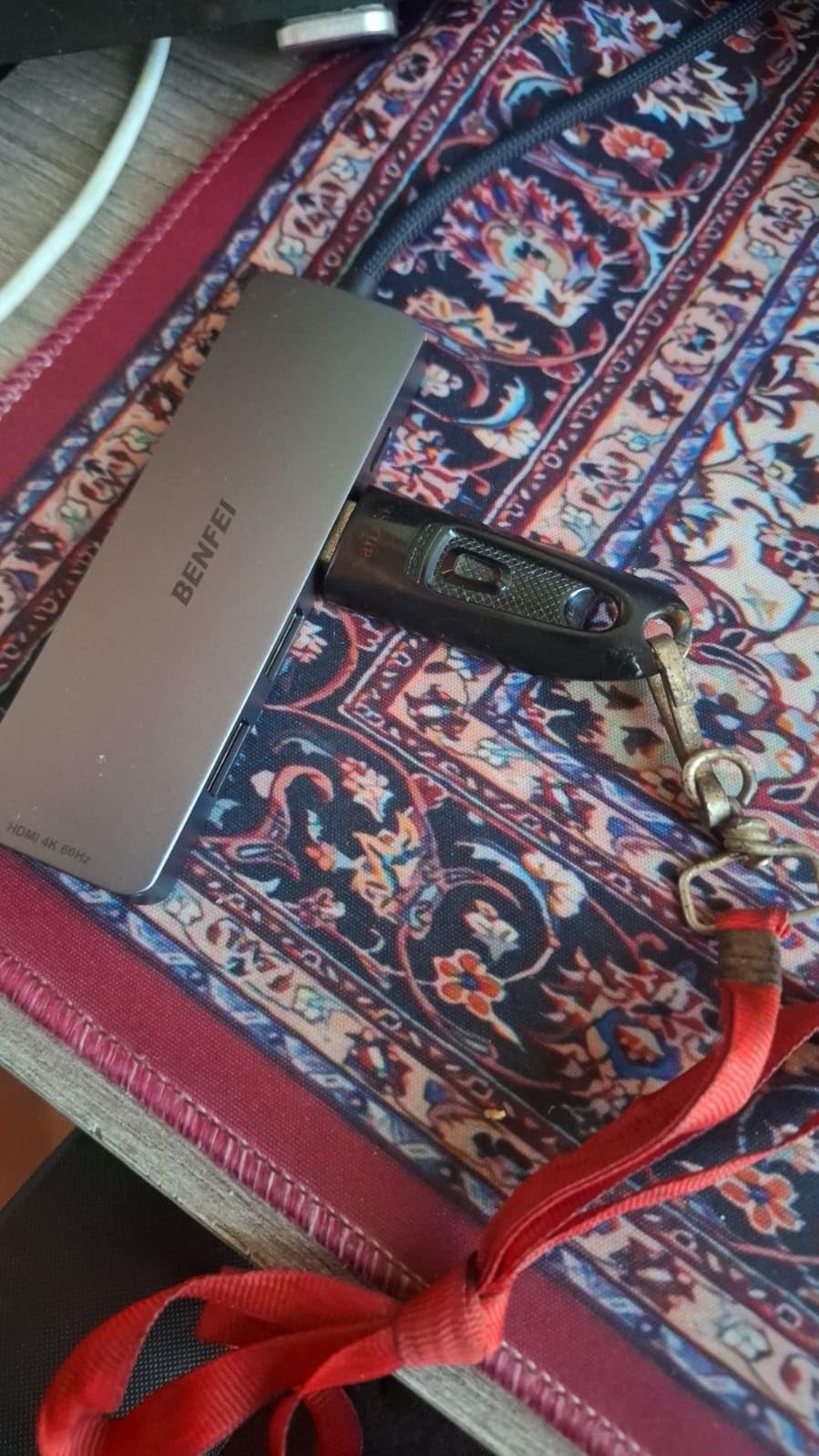 BENFEI USB C Hub 5-in-1 with 4K HDMI, 100W Power Delivery, 3 USB-A, Aluminum Case customer photo 1