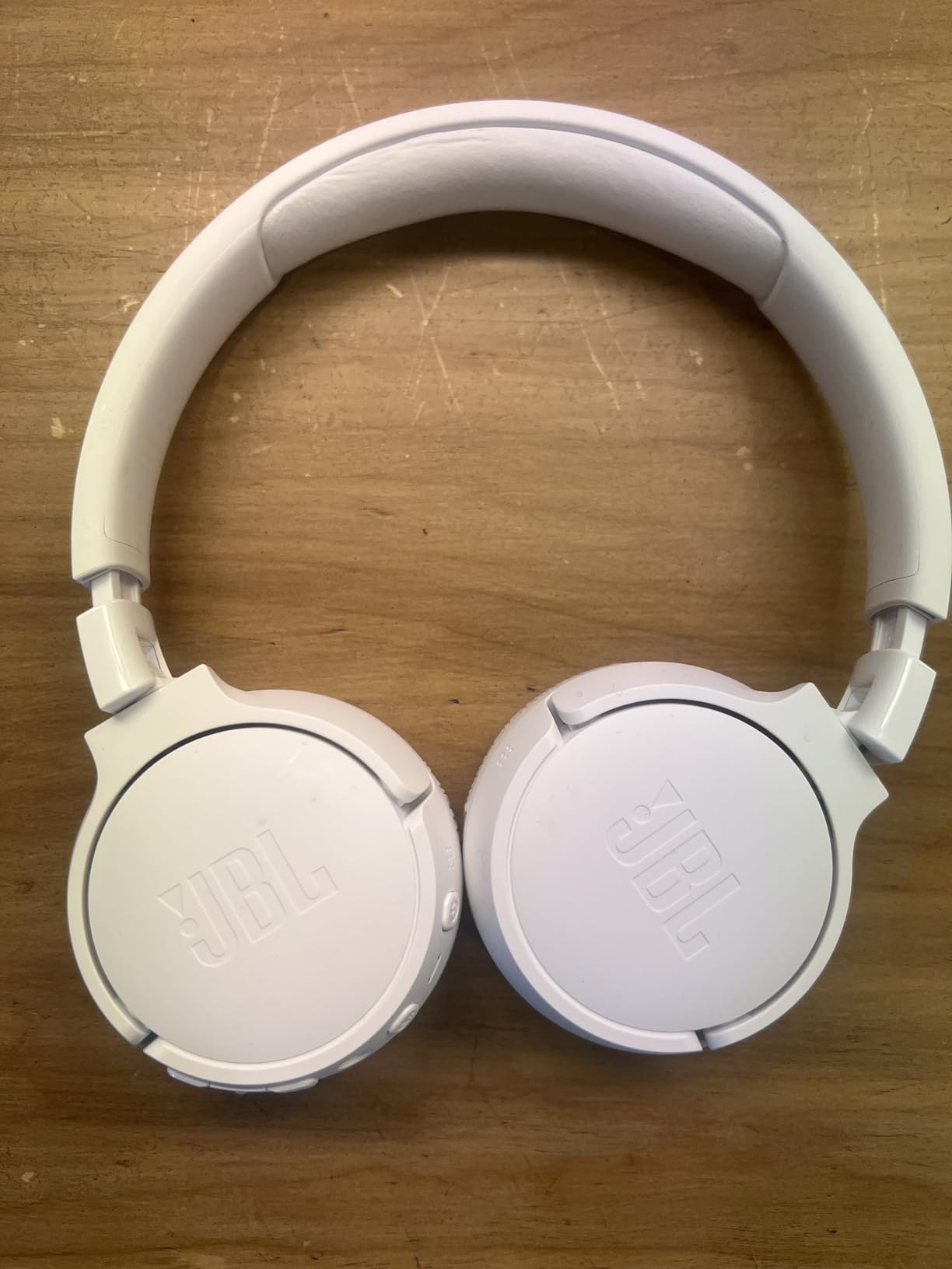 JBL Tune 670NC - Wireless On-Ear Headphones, Adaptive Noise Cancelling with Smart Ambient, Bluetooth 5.3 with LE Audio, JBL Pure Bass Sound customer photo 2