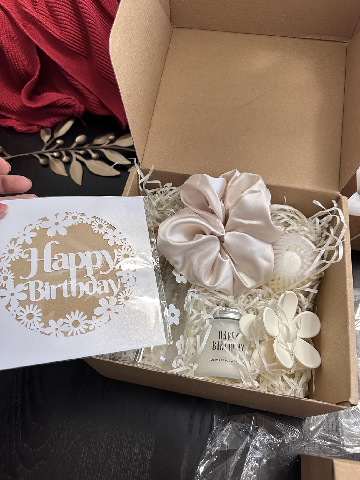 JTEWB Birthday Gifts For Women, Teen Girl, Her, Happy Birthday Gift Box For Girl, Women, Sister, Daughter, Friends, Cute Daisy Aesthetic Glass Cups Gift Set 7pcs customer photo 2