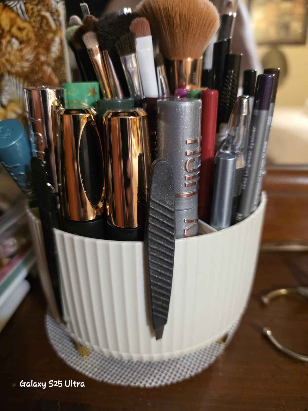SKYDUE 360 Degree Rotating Desk Organizer, Dual-Purpose Pencil Pen Holder for Desktop, Rotating Desk Pen Organizer with 5 Slots, Bean Green customer photo 1
