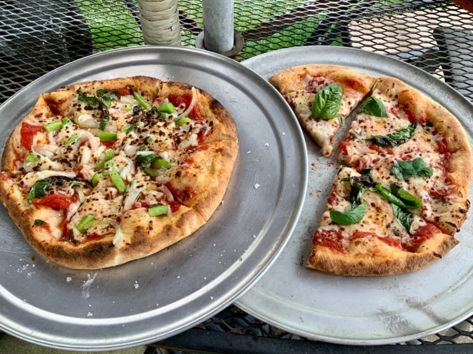 Gozney Roccbox Outdoor Pizza Oven, Portable, Gas & Wood Fired - Black customer photo 1