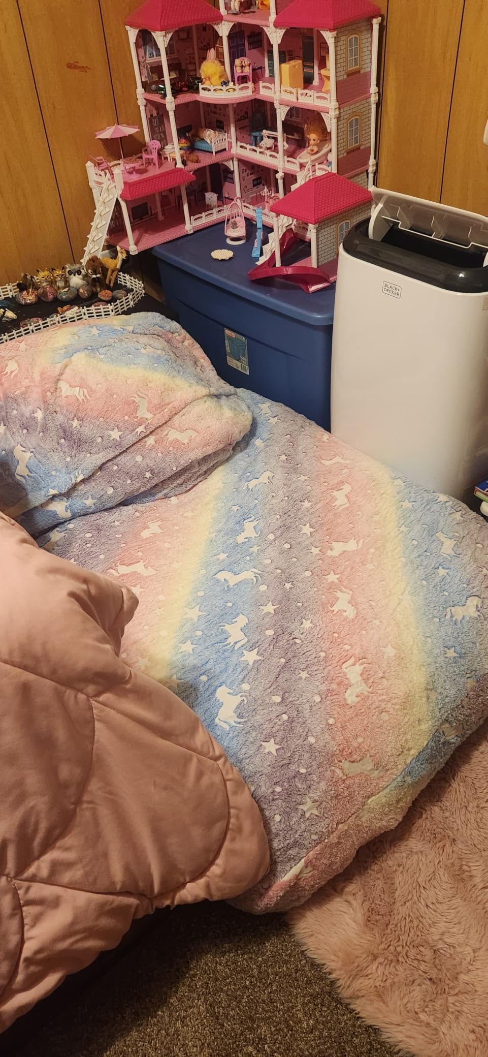 COMAX Bean Bag Chair for Kids, Toddler Beanbag Bed Unicorn, Convertible Children Bean Chair to Floor Mattress with Filler, Stuffed Child Bean Bags for Girl Boy Sleeping, Colorful Rainbow customer photo 1