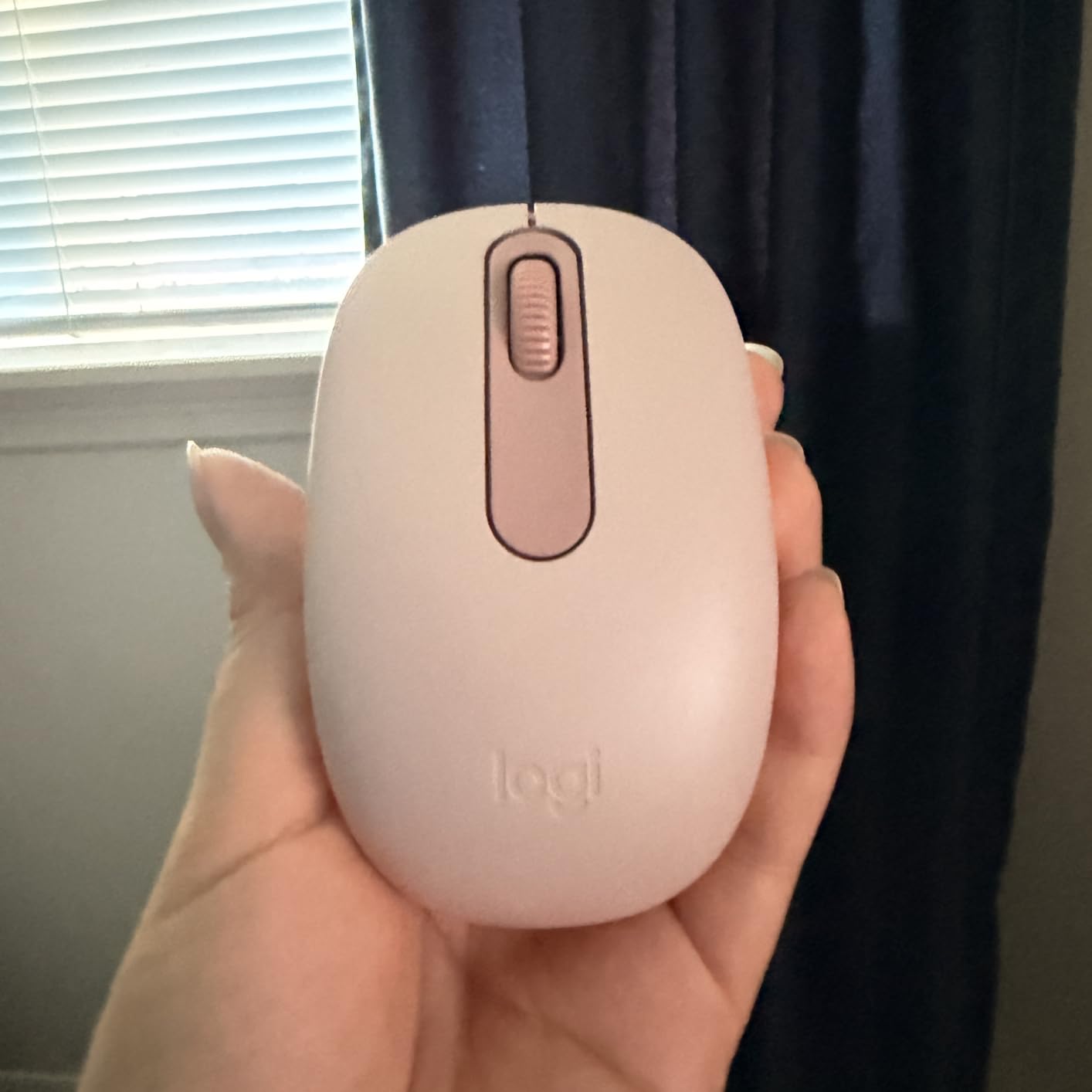 Logitech M196 Compact Ambidextrous Bluetooth Wireless Mouse - Graphite | Bluetooth connectivity, no USB receiver, quiet clicks, 3 non-customizable buttons, 12-month battery life, PC Mac compatible customer photo 1