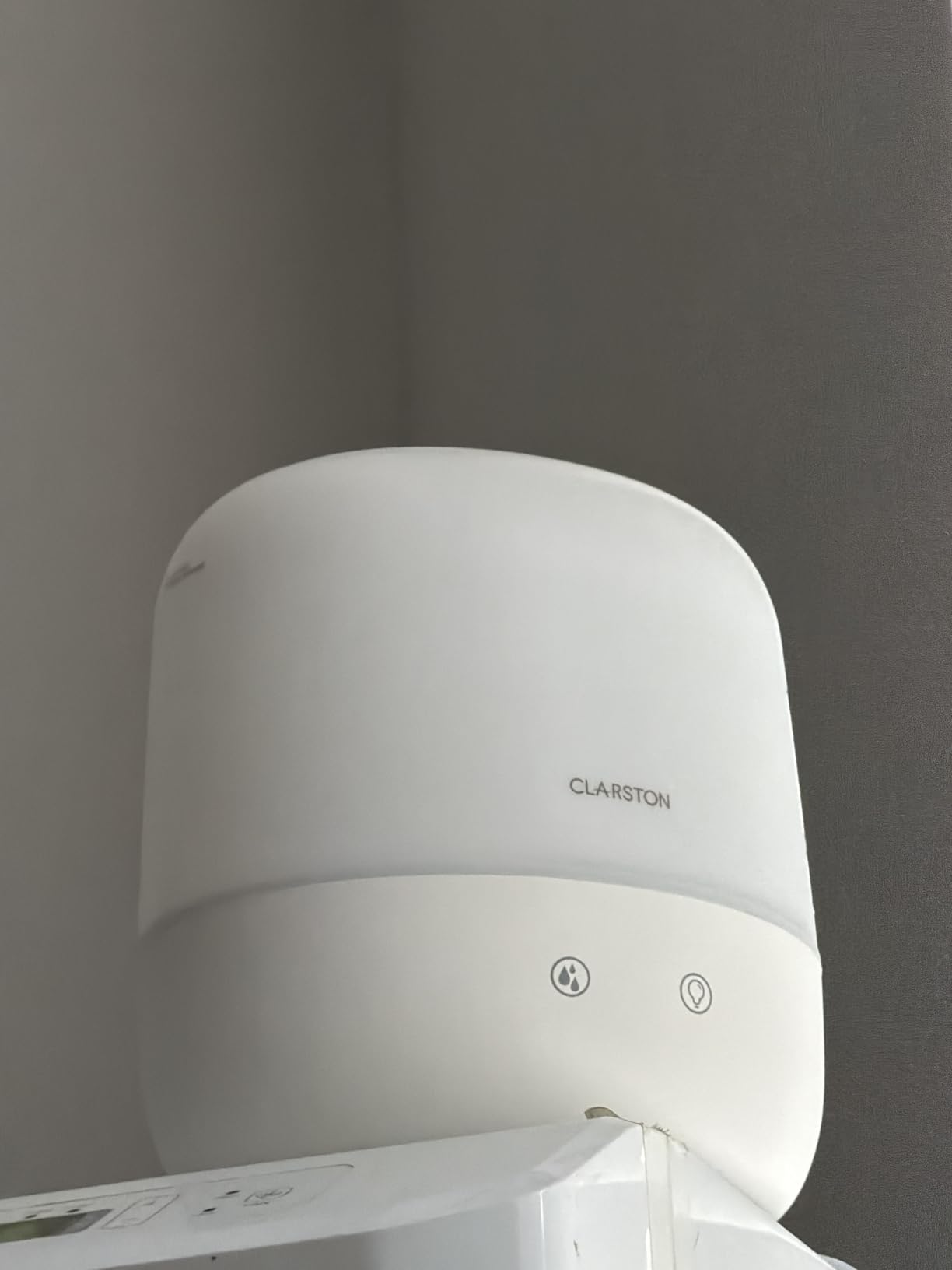 Clarston 2L Cool Mist Humidifier for Bedroom with 360° Adjustable Nozzle, High and Low Mist Levels, Ultra-Low Noise, Light-Off, No BPA, Auto Shut Off, Ideal Baby Humidifier with Easy Top Filling customer photo 1