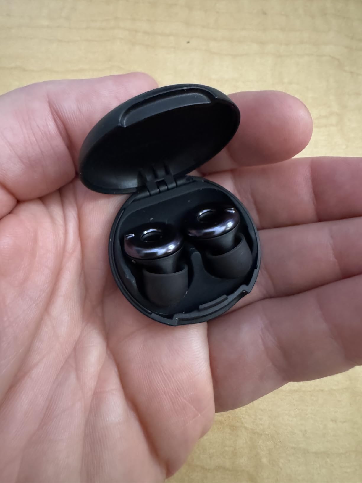 Loop Switch 2 Adjustable Ear Plugs - 3 Modes for Ultimate Control | 20-26dB SNR noise reduction. Flexible fit. For focus, travel, socializing, festivals & more customer photo 1