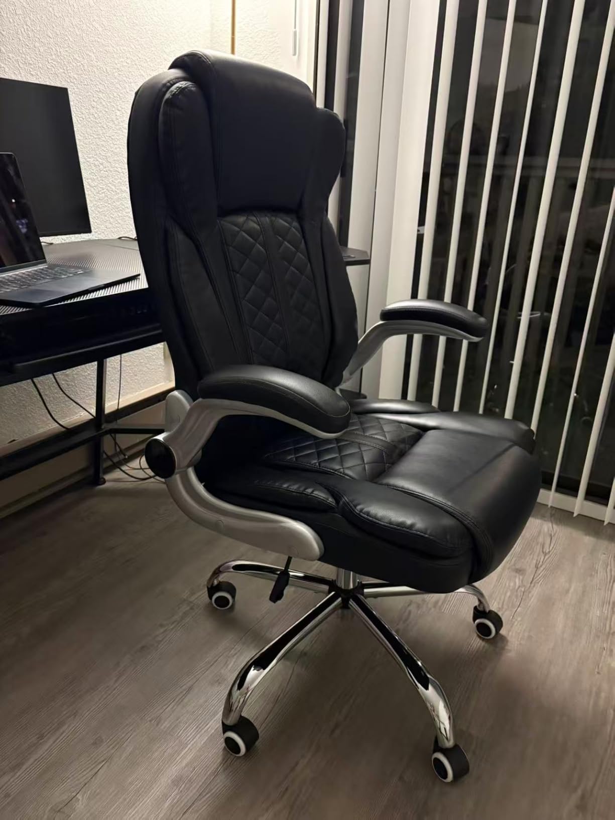 400lbs Executive Office Chair with Flip-Up Armrests, Big and Tall Computer Chair for Heavy People, Heavy Duty Ergonomic Comfy Chair, Breathable PU Leather (Black) customer photo 2
