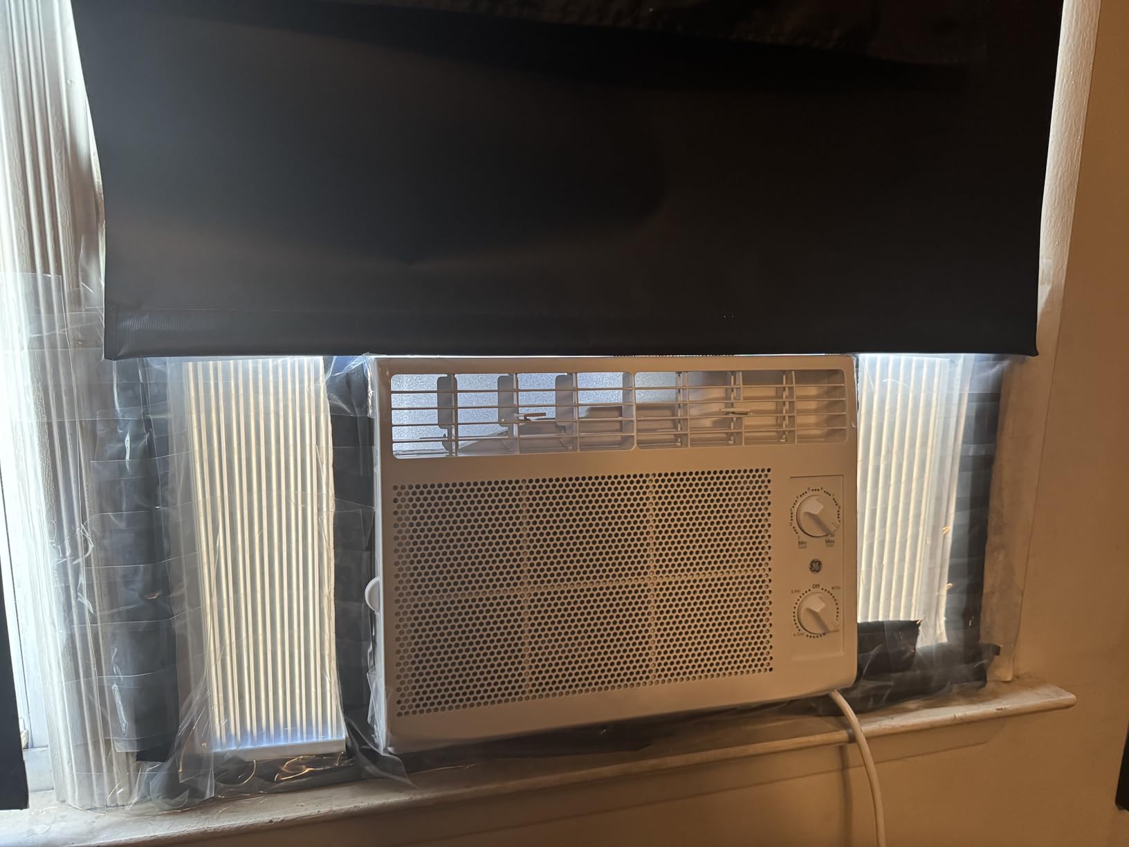 GE Window Air Conditioner 5,000 BTU AC Unit for Small Spaces up to 150 sq ft with Manual Controls & 2 Cooling Modes, Easy Install Kit, White customer photo 2