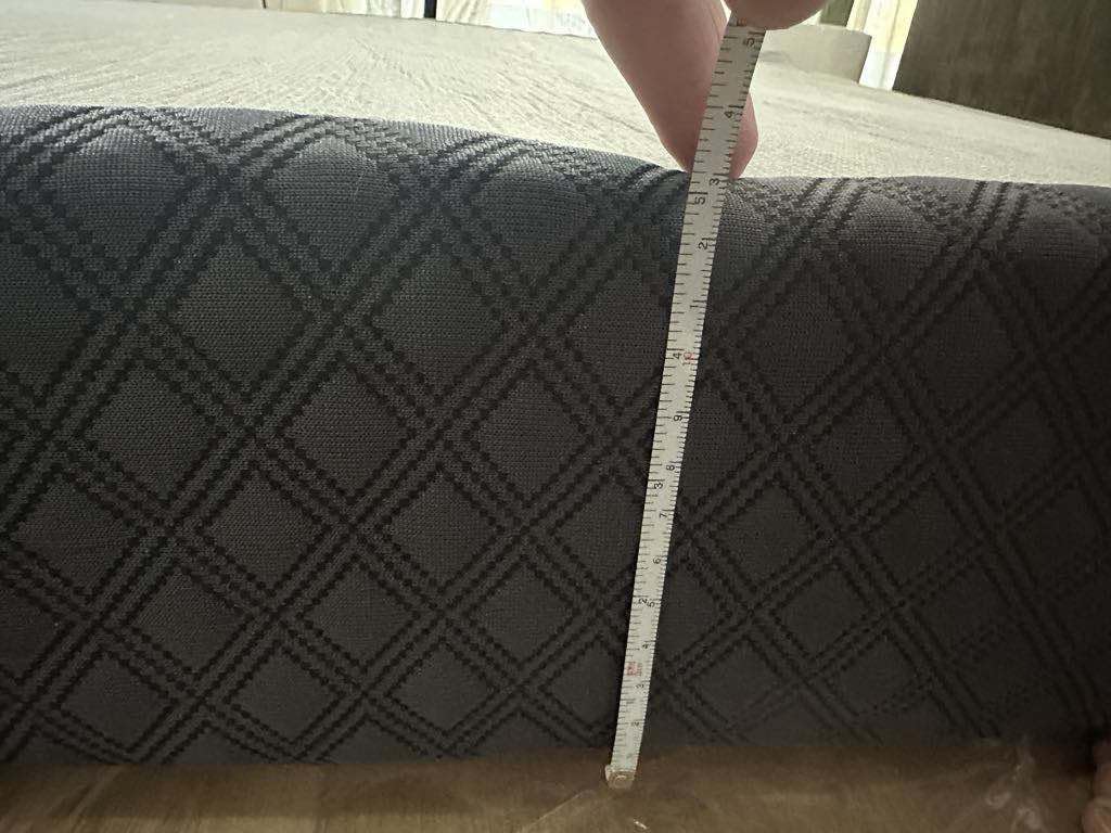 14 Inch Queen Mattress for Heavy People, Cooling Hybrid Mattress with Ice Silk Cover & Gel Memory Foam, 7-Zone Ergonomic Support, Extra Firm Bed with Strong Edge Support, No Sagging & Pressure Relief customer photo 1