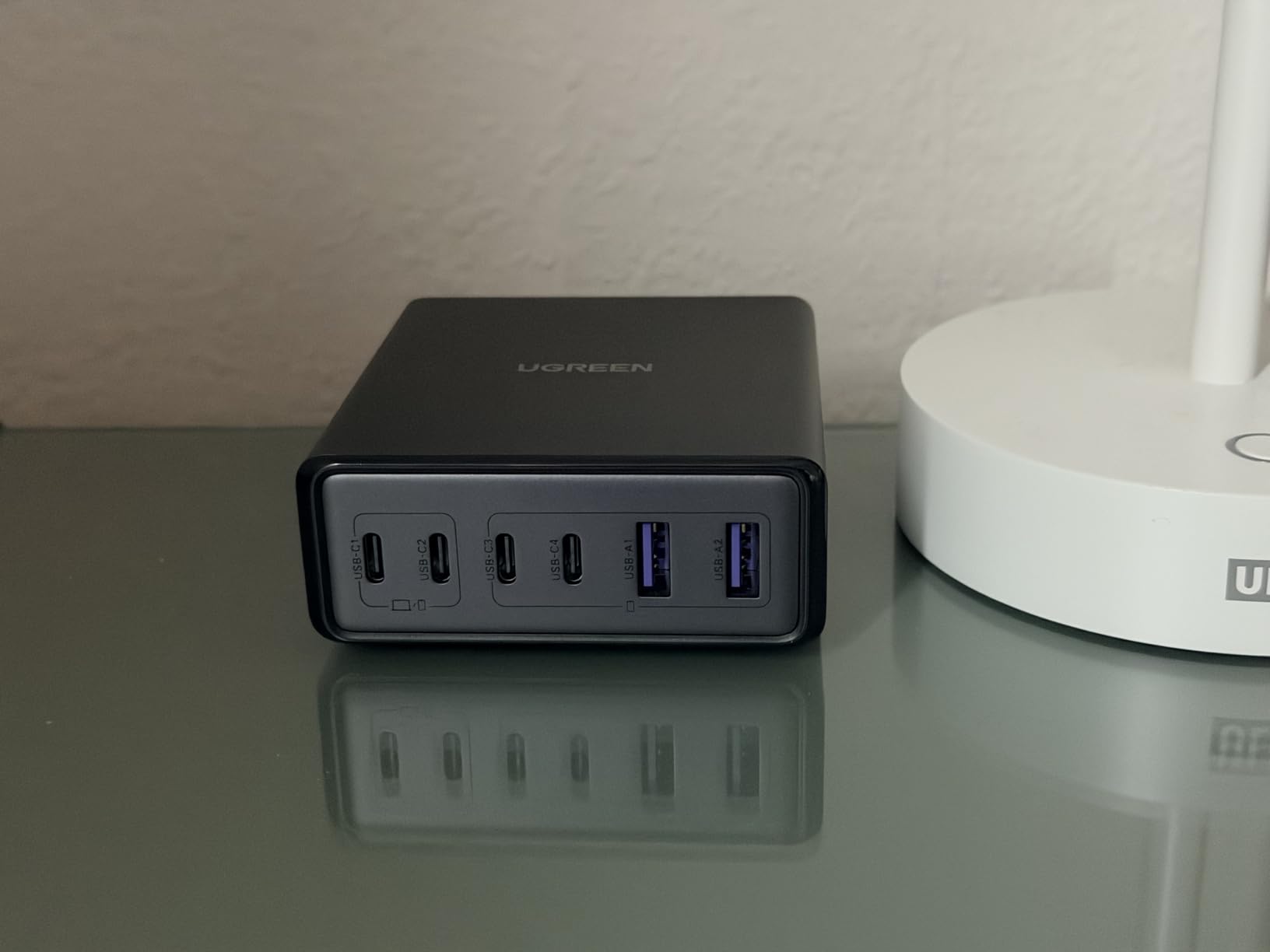 UGREEN 100W USB C Charging Station, 6-Port GaN Desktop Charger with 4 USB-C & 2 USB-A, Smart Power Distribution for MacBook Pro/Air, Dell XPS, iPad, iPhone 17/16/15, Galaxy S25/S24, Pixel 10/9 customer photo 2