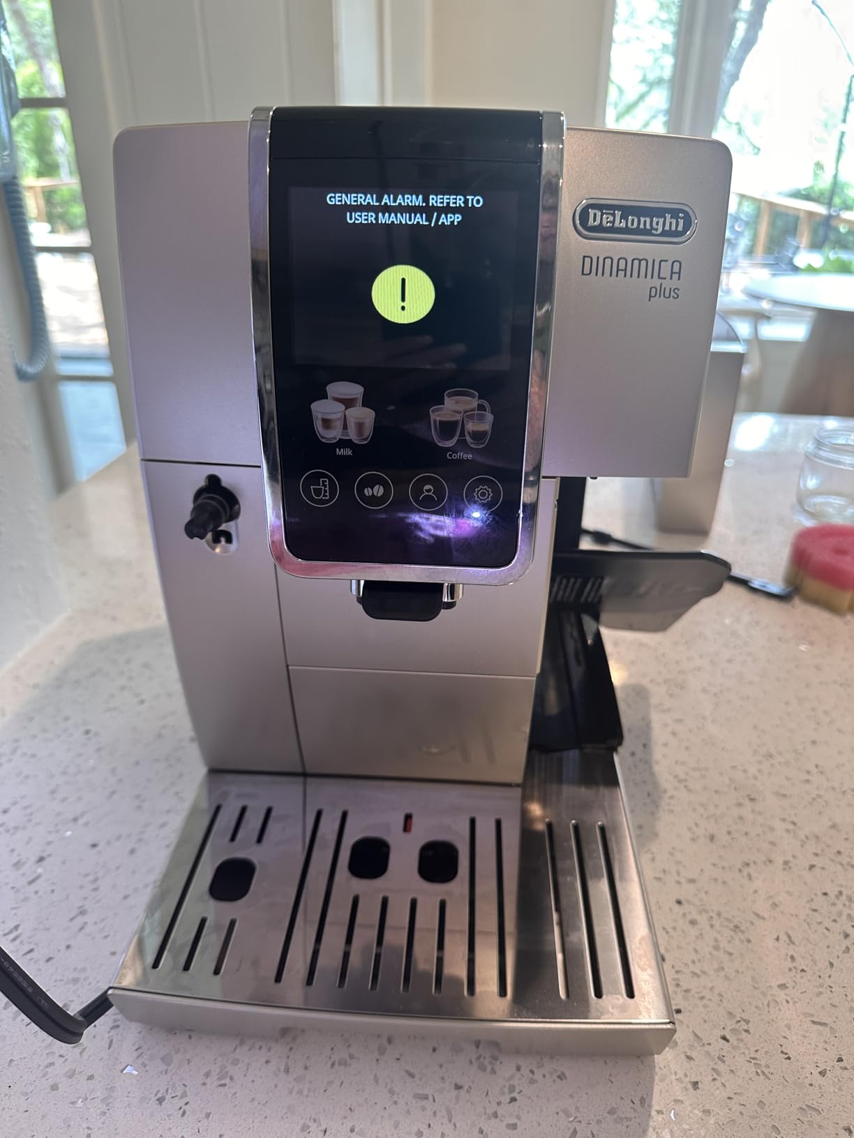 De'Longhi Dinamica Plus Fully Automatic Espresso Machine with Built-in Grinder and Automatic Milk Steam Wand customer photo 1