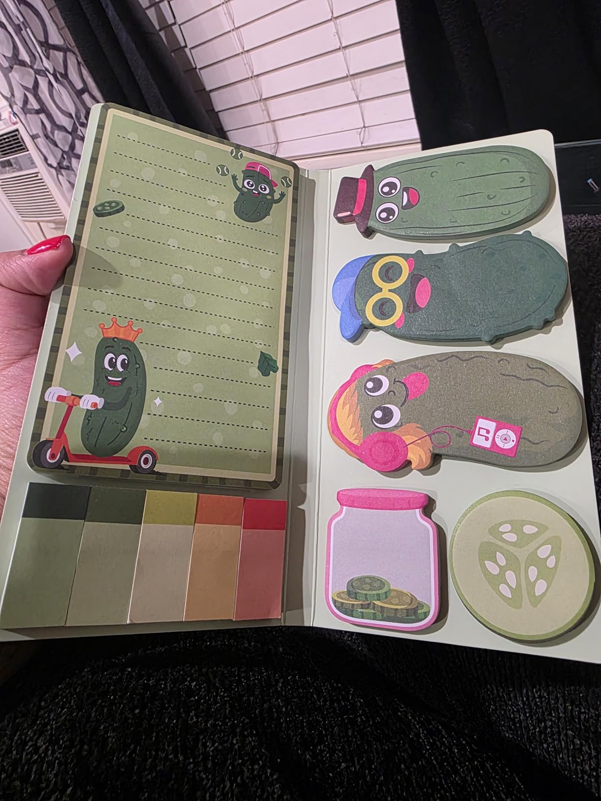 B1ykin Sticky Notes Set - 550 Sheets Memo Writing Pad Musical Note Design | Self-Stick Notes Pages, Teacher Appreciation Gift, School Office Supplies, Music is Life Design customer photo 1