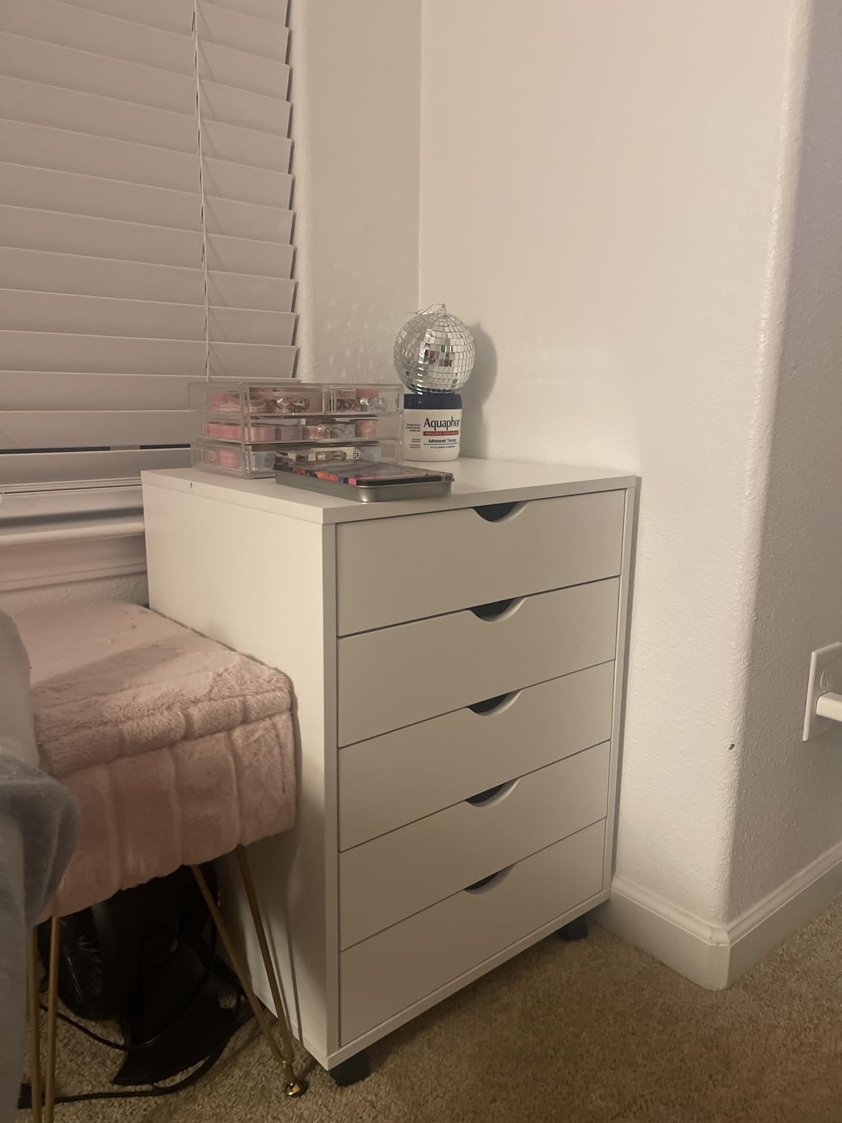 5 Drawer Chest, Storage Cabinet Dressers with Wheels, Dressers Storage Cabinets, Dresser Mobile Cabinet with Wheels, Room Organizer, Drawers Wood Organization Furniture for Office, Home, White customer photo 1