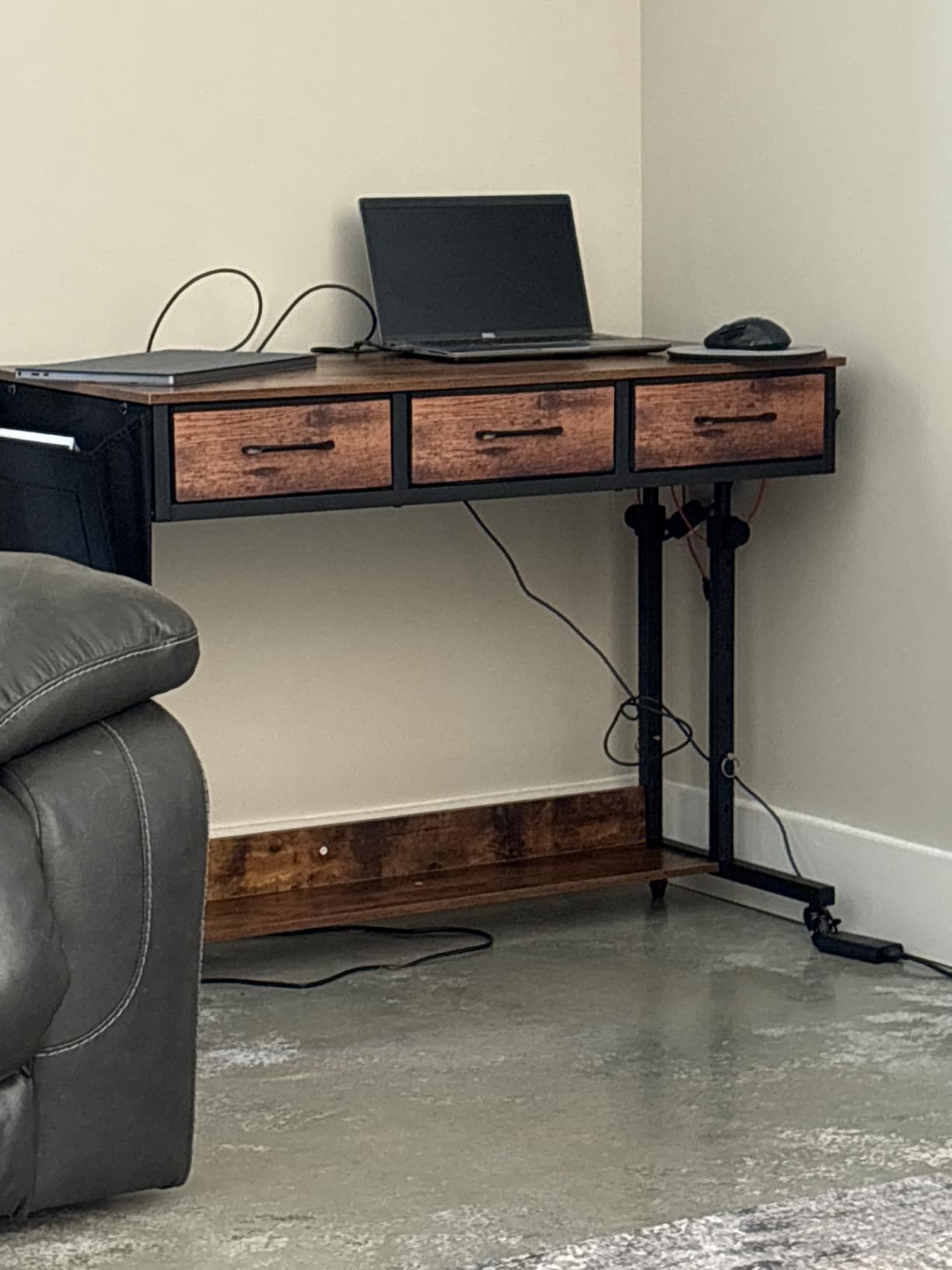 WINAZ Small Rolling Desk with Drawers & Storage - 32 Inch Adjustable Height Standing Desk on Wheels for Teachers, Students, Portable Mobile Workstation for Home Office, Small Spaces, Sewing & Crafts customer photo 1