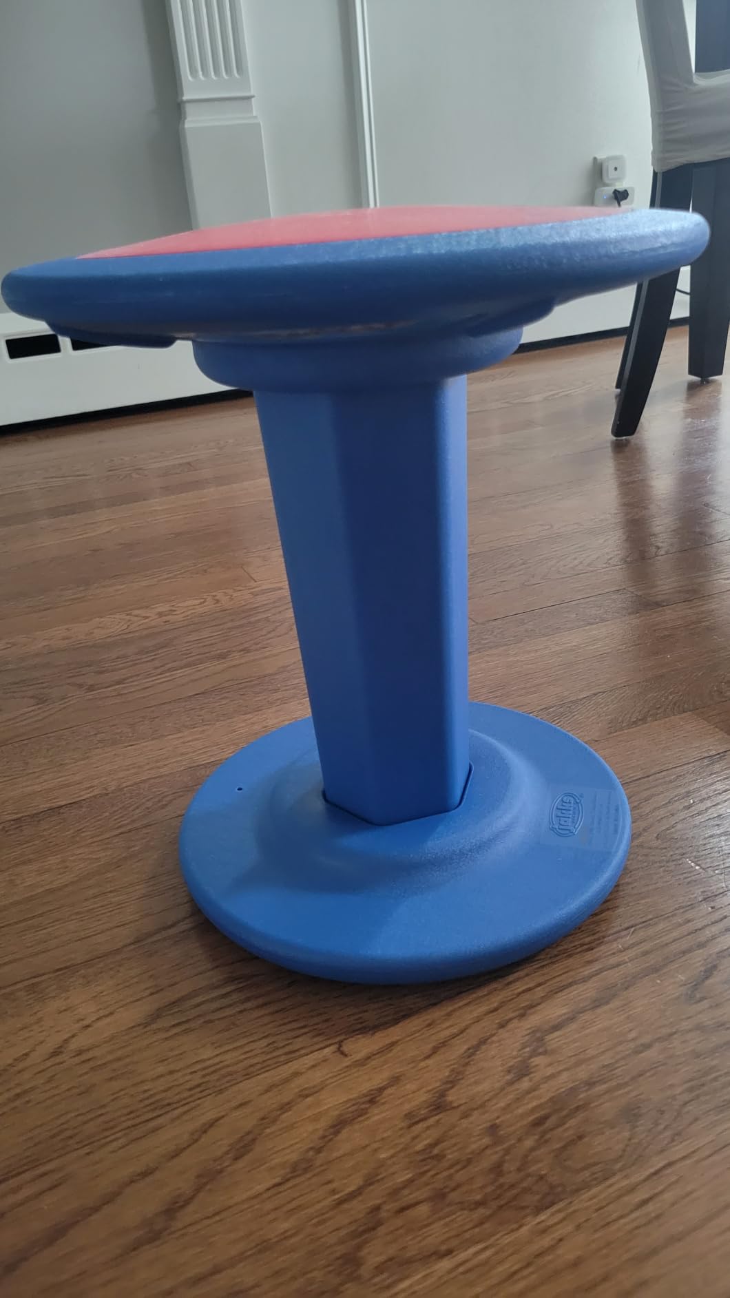 JAKKS Pacific Kid's Minnie Mouse Wiggle Stool Wobble Stools for Seating - Active Learning Stool for Kids, Sitting Balance Chair, Kids Stand Up Stool, Seating Wobble Chair customer photo 1