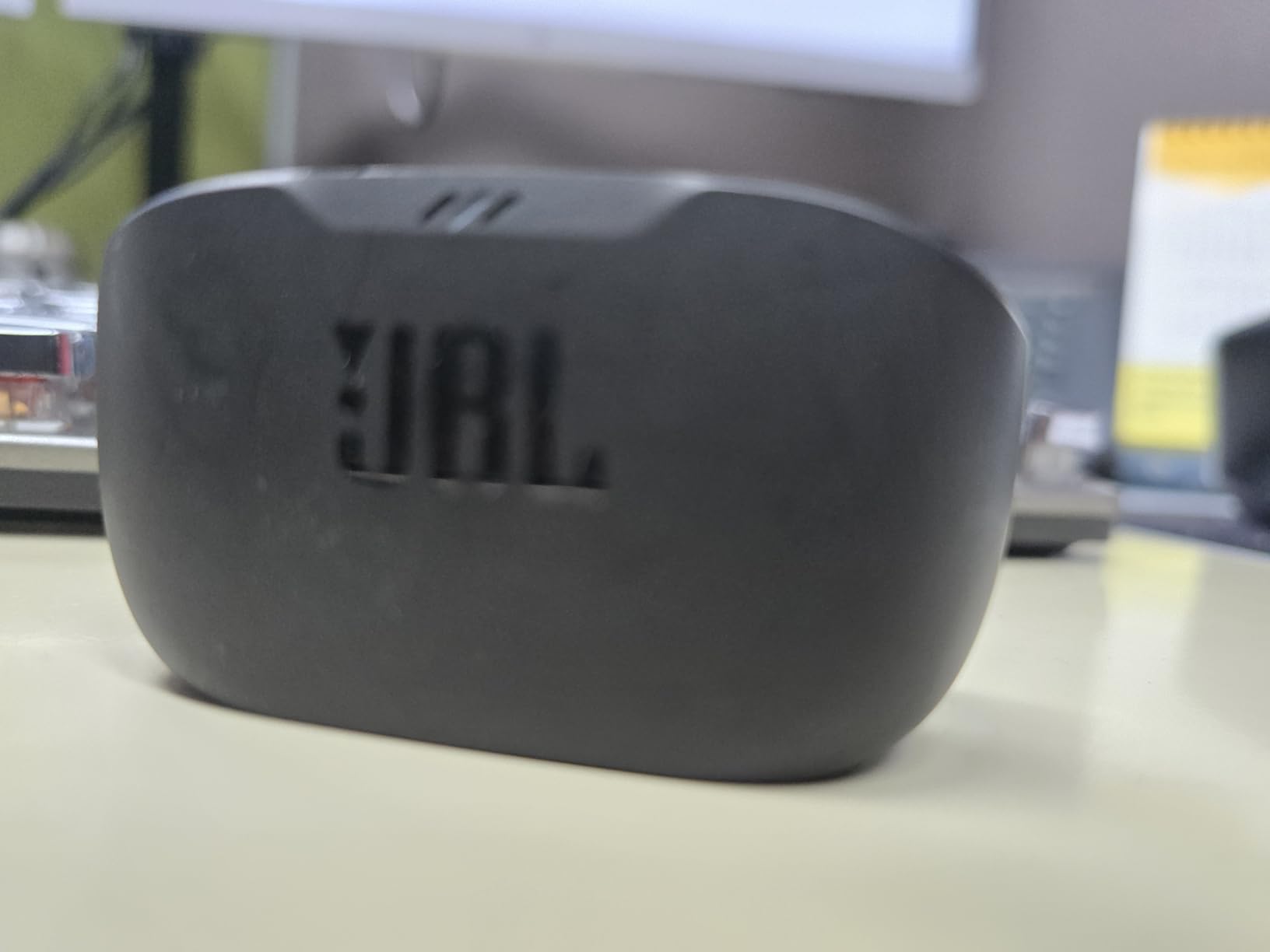 JBL Vibe Buds 2 - True Wireless Noise Cancelling Earbuds with JBL Pure Bass Sound & Smart Ambient Technology customer photo 2