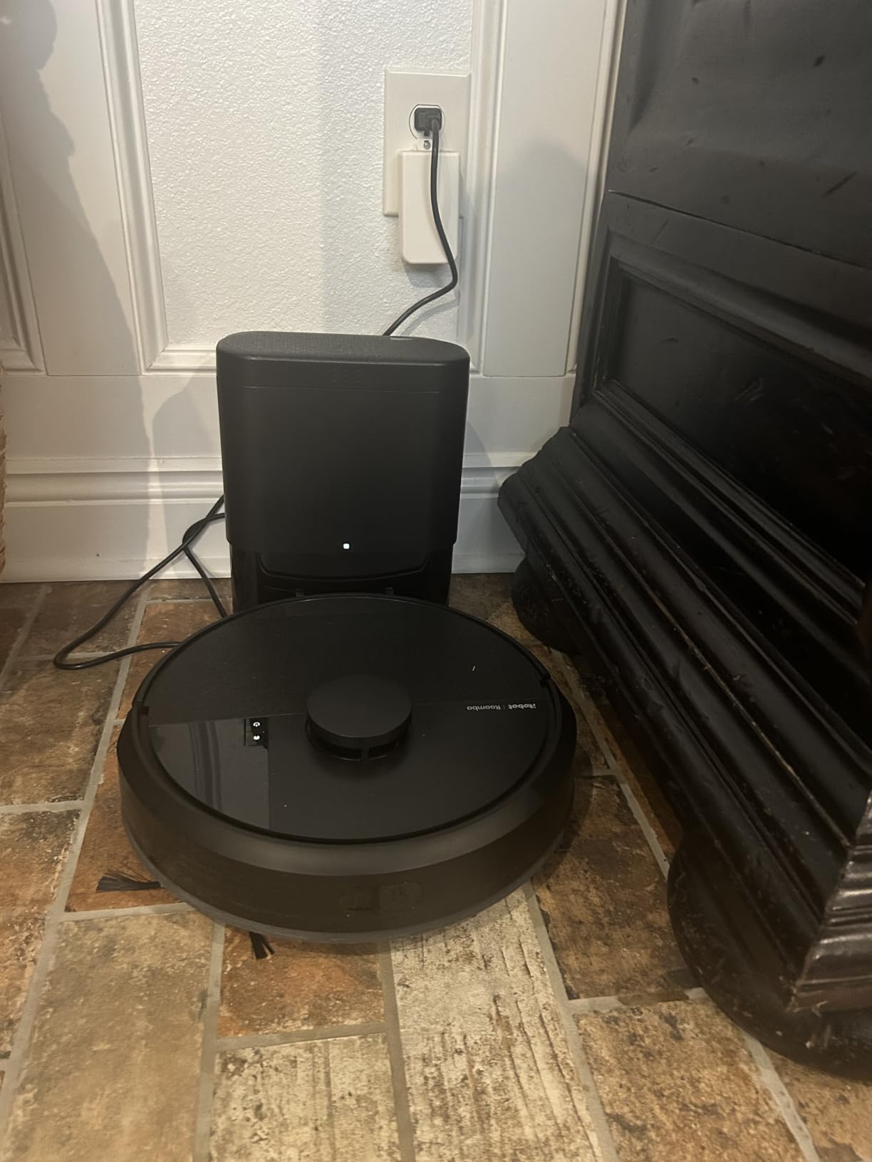 iRobot Roomba 105 Combo Robot Vacuum & Mop with AutoEmpty Dock - Self-Empties for 75 Days, Intense Power-Lifting Suction, LiDAR Navigation, Multiple Cleaning Modes, Avoids Mopping Carpet | Up to 75-day capacity, intense suction, LiDAR navigation, multiple cleaning modes customer photo 1