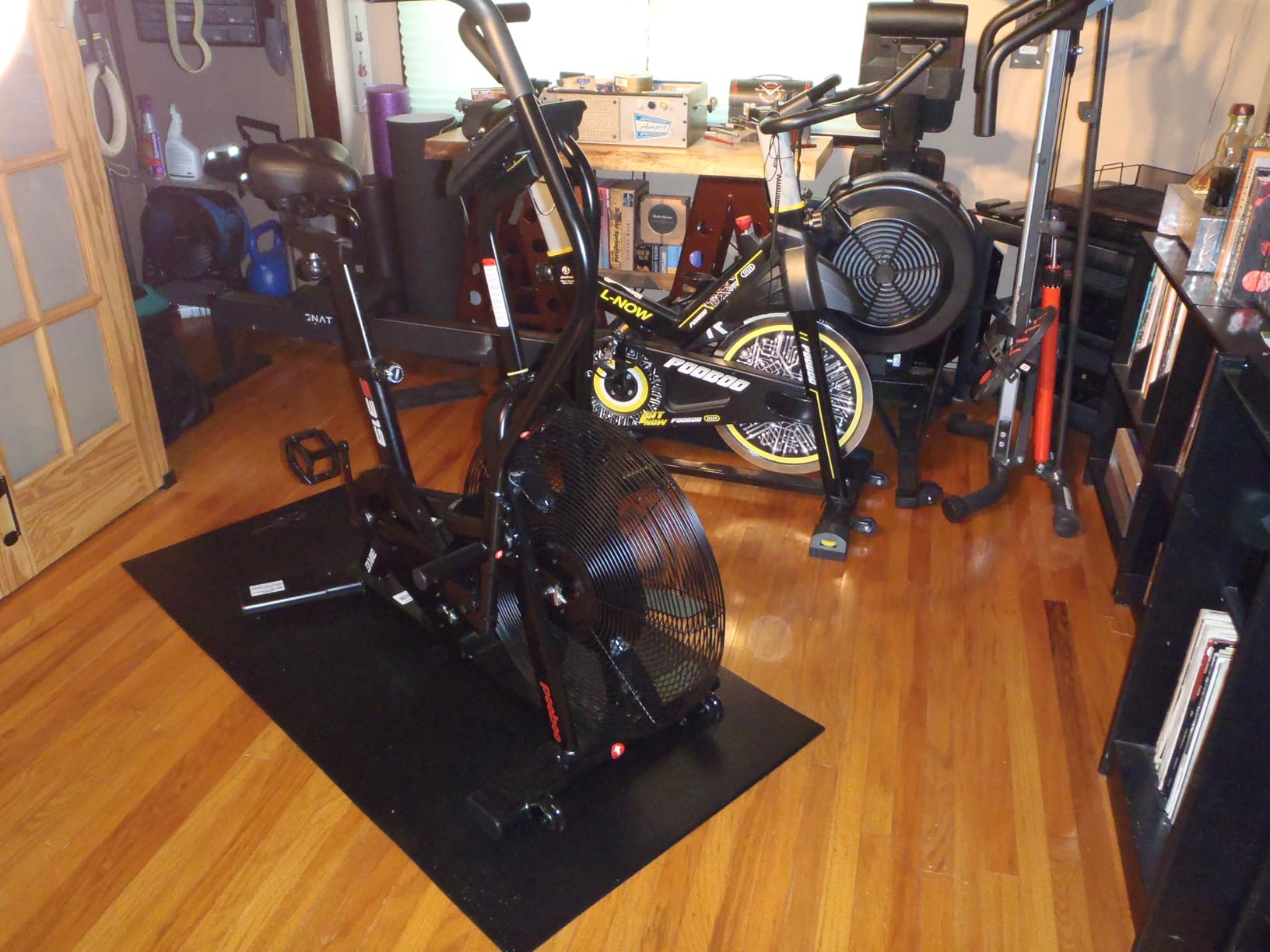 pooboo Air-Resistance Exercise Fan Bike, Air Bike with Dual Action Handlebars & Dual-Layer Transmission System, Stationary Bike with APP Connection for Home Gym HIIT Cardio Full Body Workout customer photo 1