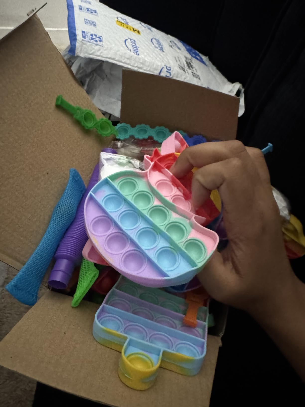 Fidget Toys, 160 Pack Party Favors for Kids 8-12 4-8, Sensory Toys Bulk Autism Autistic, Treasure Box Toys for Classroom, Stocking Stuffers, Goodie Bag Stuffers, Christmas Birthday Gifts Prizes customer photo 1