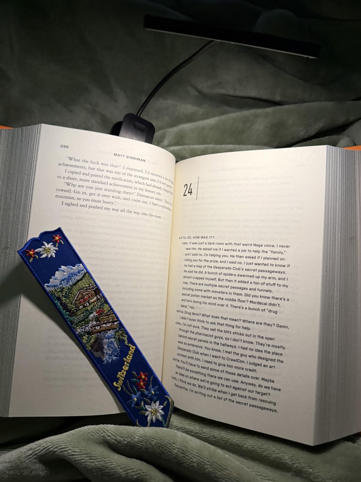 Glocusent 26 LED Rechargeable Book Light for Reading in Bed, Eye-Caring 5 Amber Colors and Stepless Dimming, Lasts 1 Week to a Months, Travel Clip on Lamp Gifts for Book Lovers, Men, Women & Kids customer photo 2