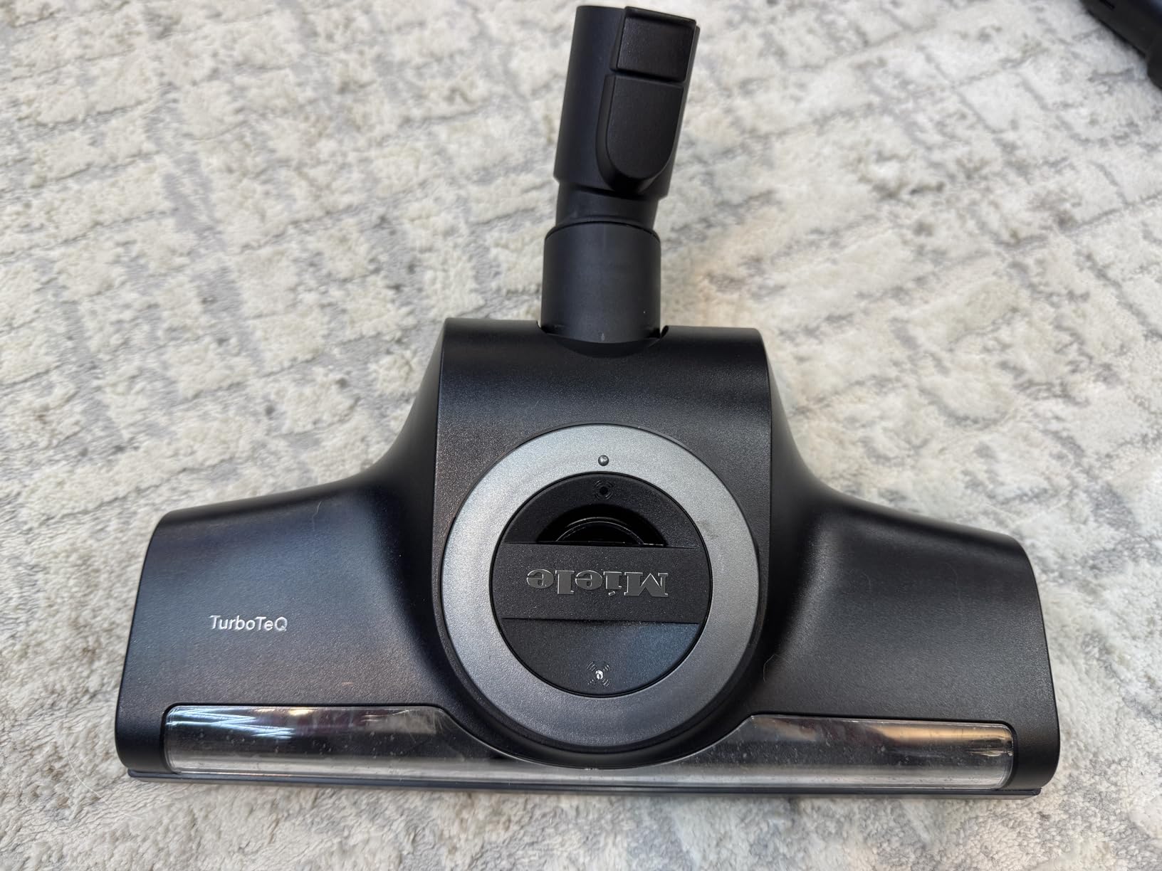Miele Guard L1 Cat & Dog Bagged Canister Vacuum for Hard Floors & Low-Med Carpet customer photo 2