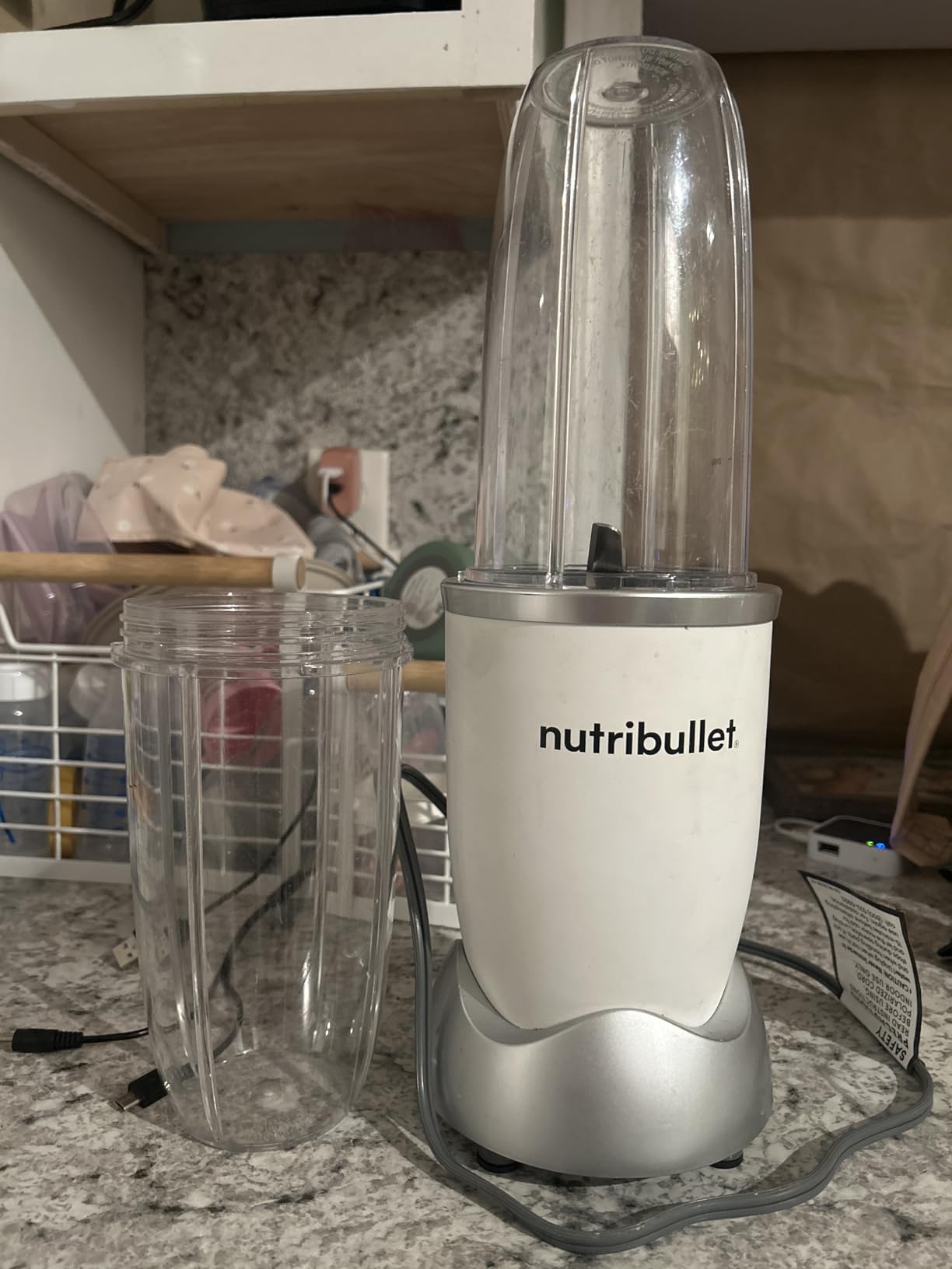 nutribullet Pro Personal Blender, Shakes, Smoothies, Food Prep, and Frozen Blending, 32 Ounce Cup, 24 Ounce Cup, Flip-top Travel Lid, 900 Watt, Matte Black, NB9-0901AK customer photo 1