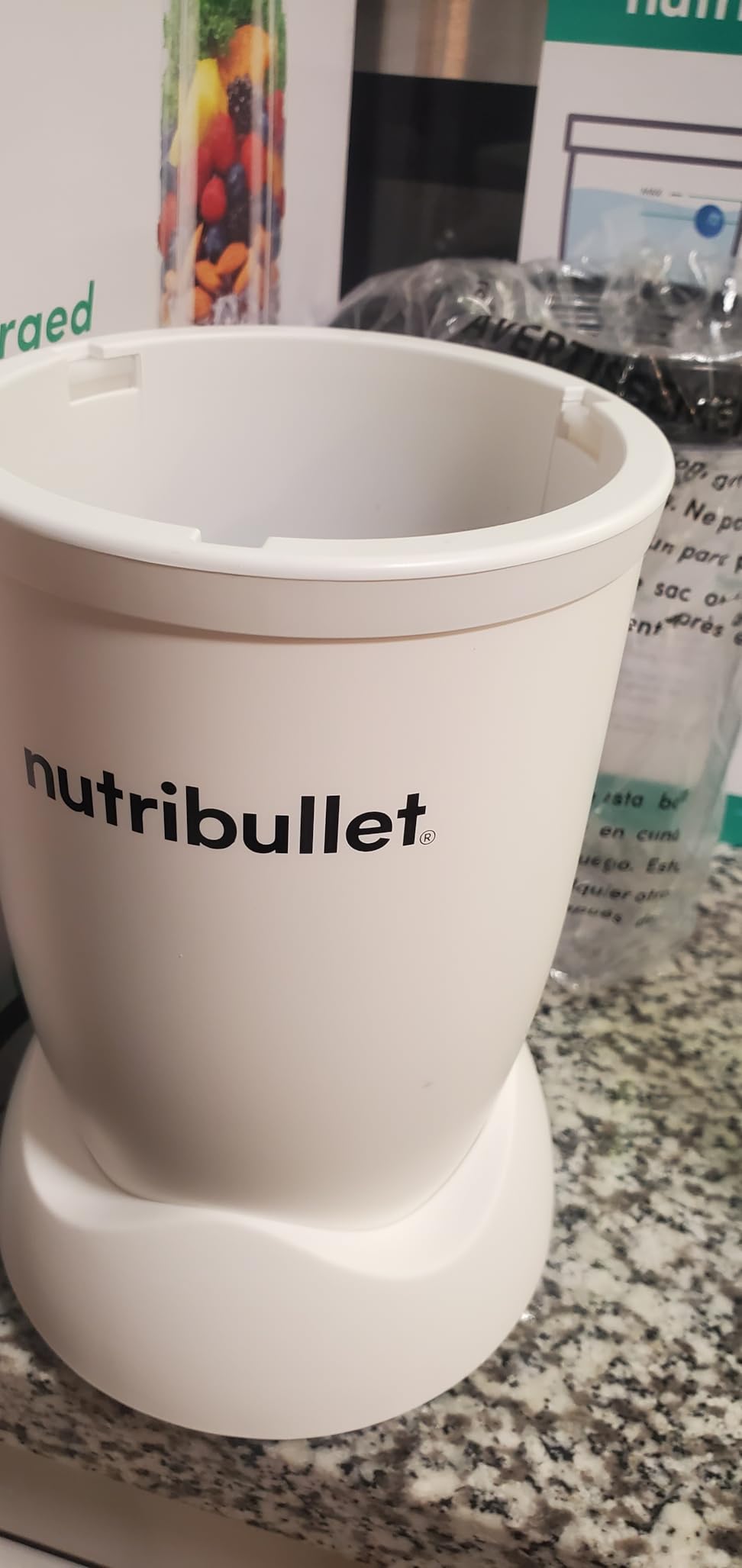 nutribullet Pro Personal Blender, Shakes, Smoothies, Food Prep, and Frozen Blending, 32 Ounce Cup, 24 Ounce Cup, Flip-top Travel Lid, 900 Watt, Matte Black, NB9-0901AK customer photo 2