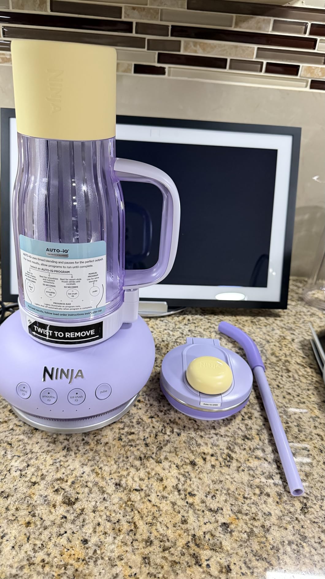 Ninja BlendBOSS Personal Blender, 26oz Tumbler, 1200PW, Stone Mint, DB351ST customer photo 1