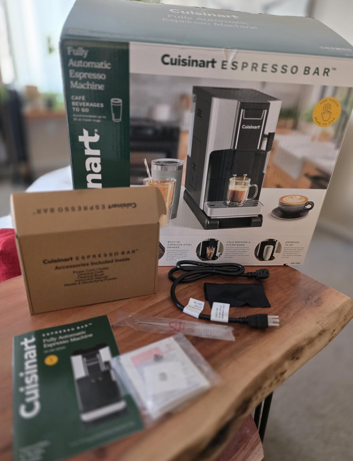 Cuisinart Espresso Bar Fully Automatic Espresso Machine, Makes Hot or Cold Cafe-Quality Cappuccino, Lattes, Americanos and Cold Extracted Espresso, Steam/Frothing Wand for Milk-Based Drinks, EM-550 customer photo 2