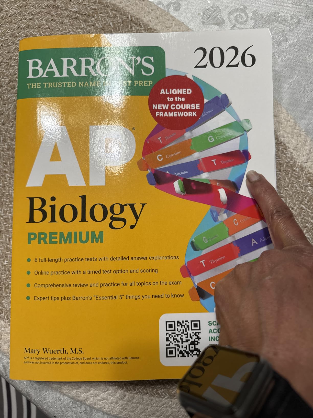 AP Biology Premium, 2027: Prep Book with 6 Practice Tests + Comprehensive Review + Online Practice (Barron's AP Prep) customer photo 2