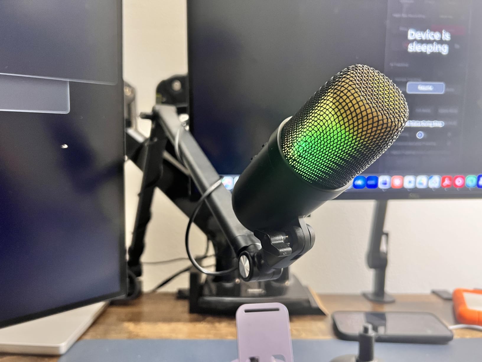 UBeesize Microphone Boom Arm, Aluminum Alloy Mic Arm Stand | 360 Rotatable Desk Mount with 3/8 to 5/8 Adapter, Compatible with Blue Yeti, HyperX QuadCast, Shure SM7B, Podcast & Gaming customer photo 2