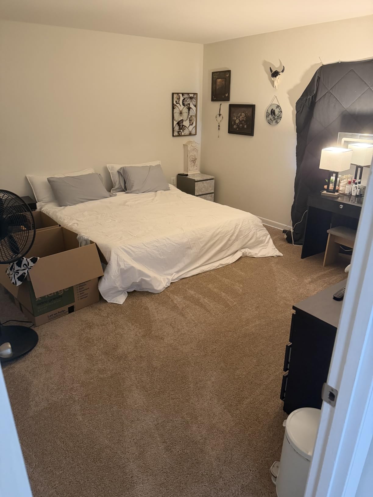 Ailis Queen Mattress, 12 Inch Queen Hybrid Mattress in a Box, Medium Firm with Upgraded Pocket Springs for Superior Motion Isolation, Strong Edge Support & Breathable Comfort customer photo 2