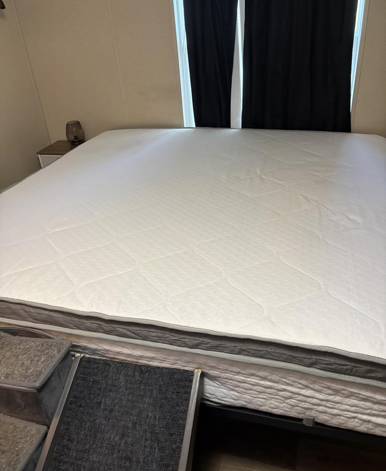 Novilla King Size Mattress 12 Inch, Hybrid Mattress in a Box, Comfort Sleep|Zoned Pocketed Smart Coils, Hip & Lumbar Support, Motion Isolation, Medium Firm, CertiPUR-US Certified, Guest & Dorm customer photo 1